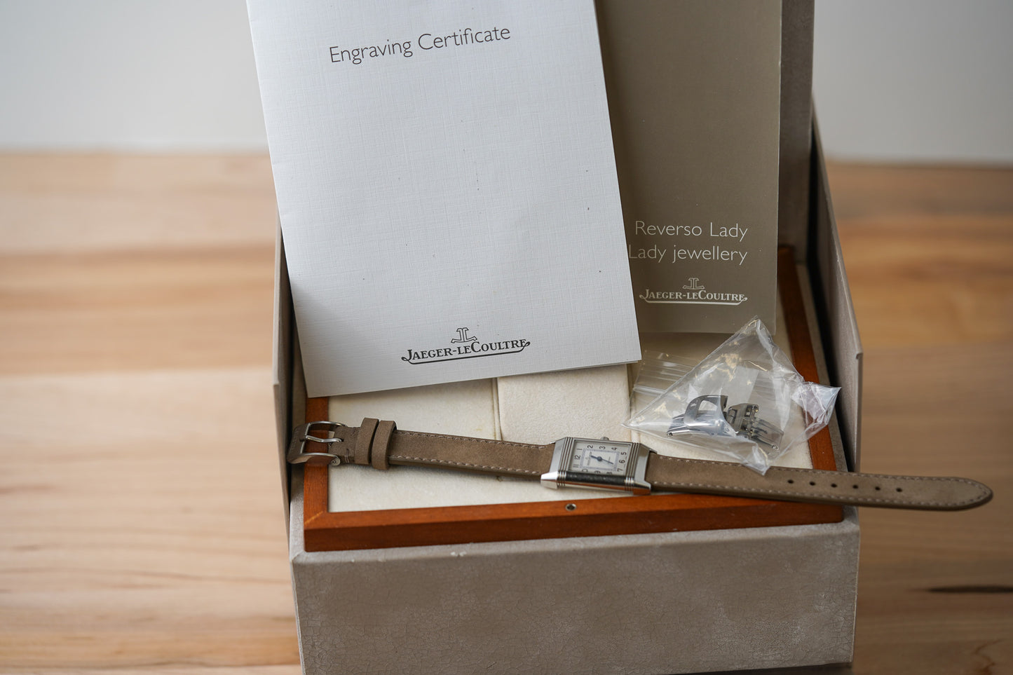 Jaeger-LeCoultre Reverso Ladies Silver 260.8.86