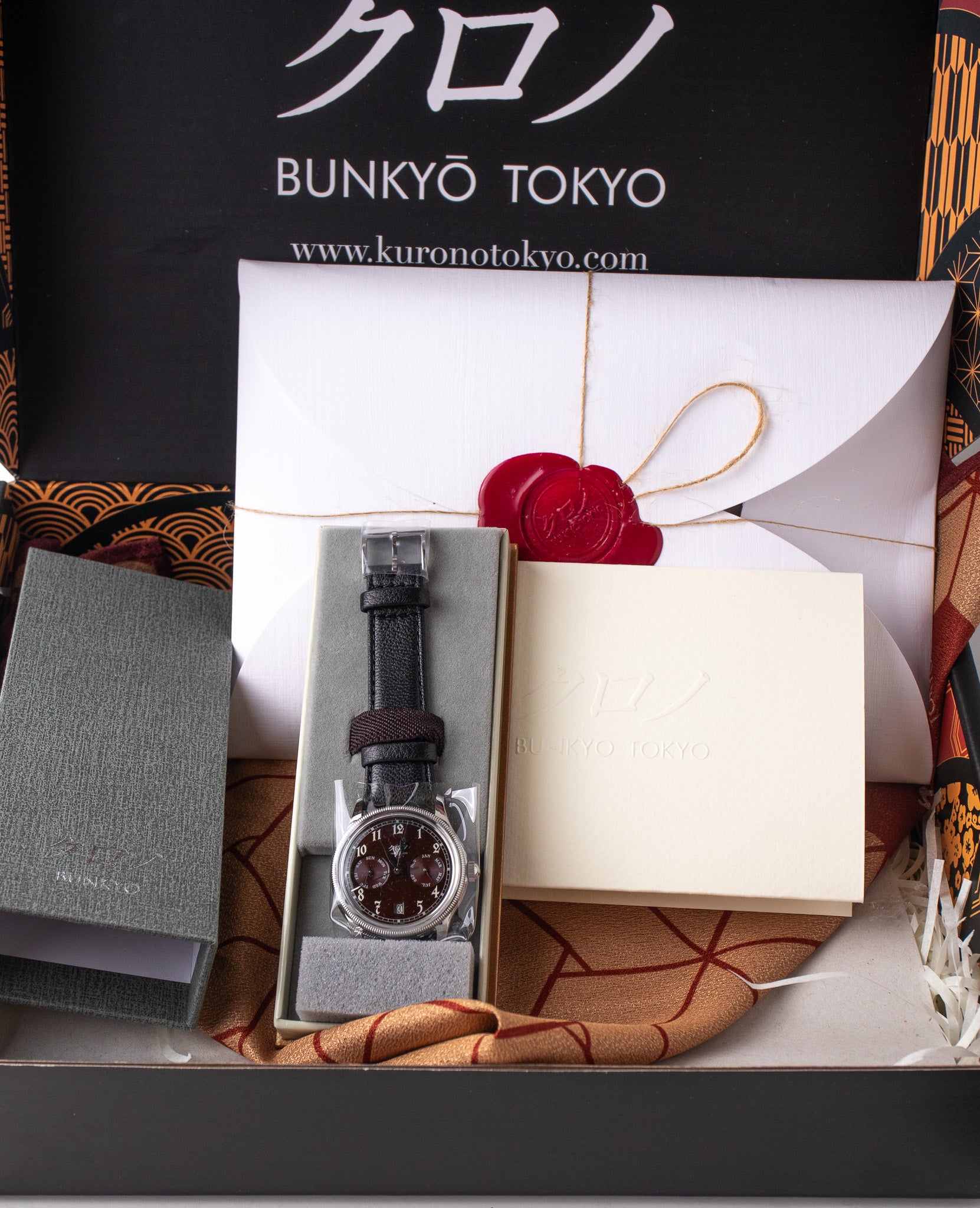 Kurono Anniversary Calendrier 'AZUKI' – Belmont Watches