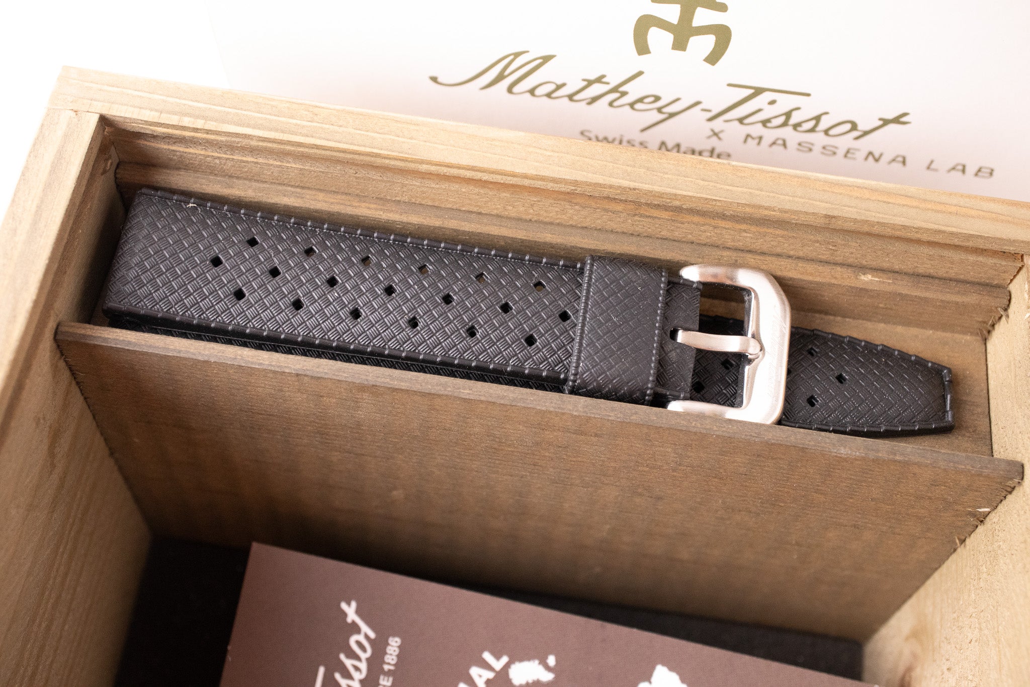 MATHEY-TISSOT X MASSENA LAB MERGULHADOR SKIN DIVER – Belmont Watches