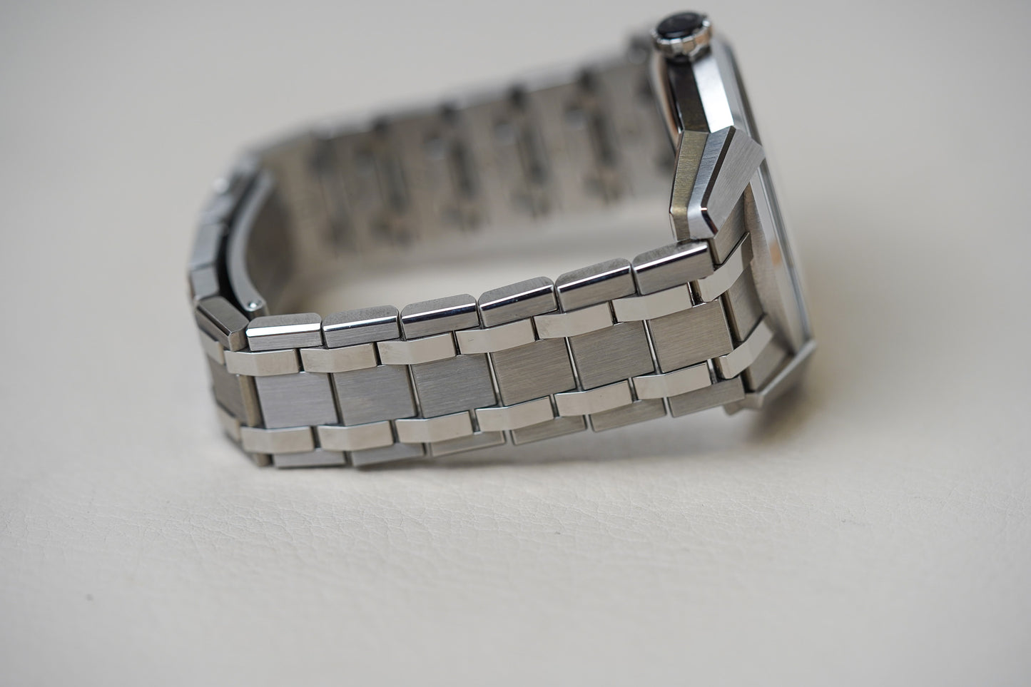 Minase Divido 2.0 Ice Blue Dial