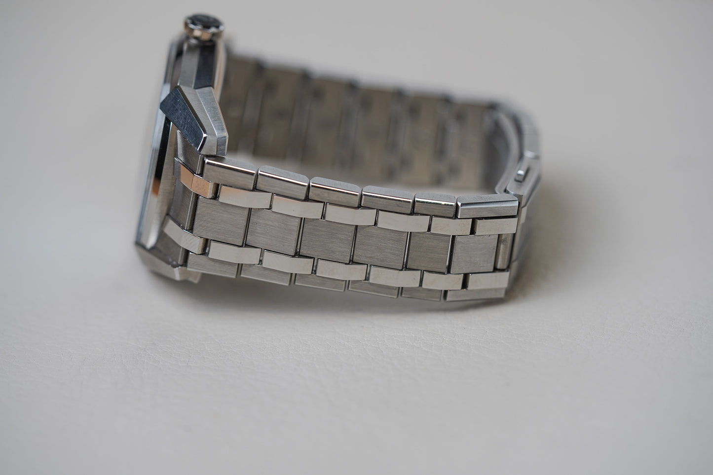 Minase Divido 2.0 Ice Blue Dial