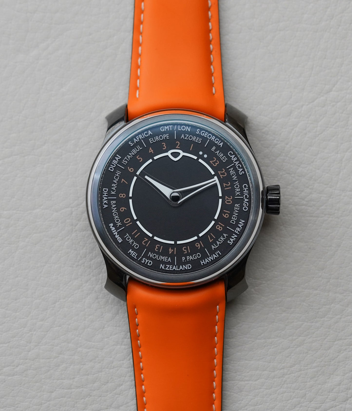 Ming 29.01 Midnight Worldtimer