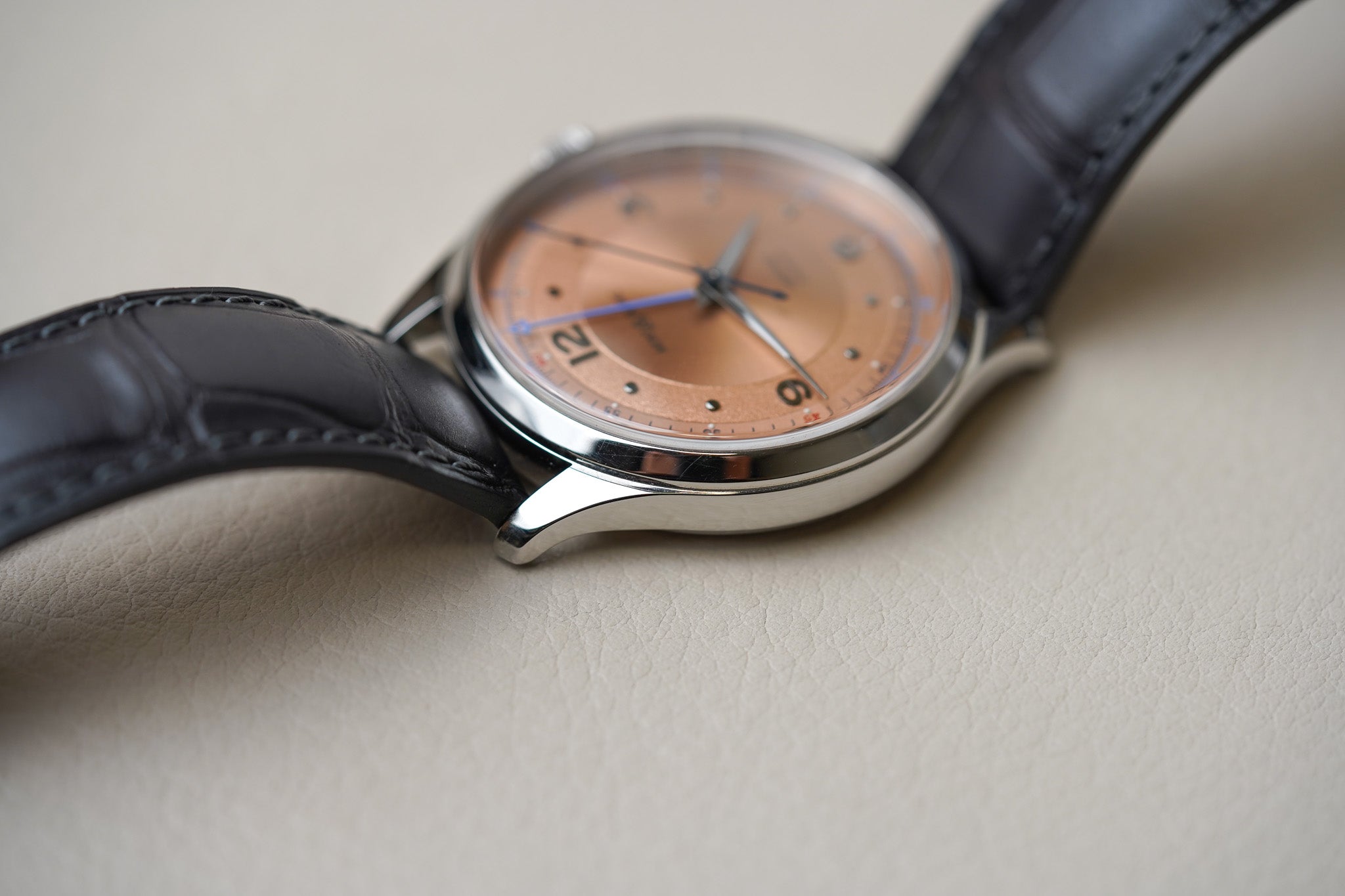 hgfdsc マングース MON OLDMTB Montblanc Heritage GMT Salmon Dial MB119950 – Belmont Watches