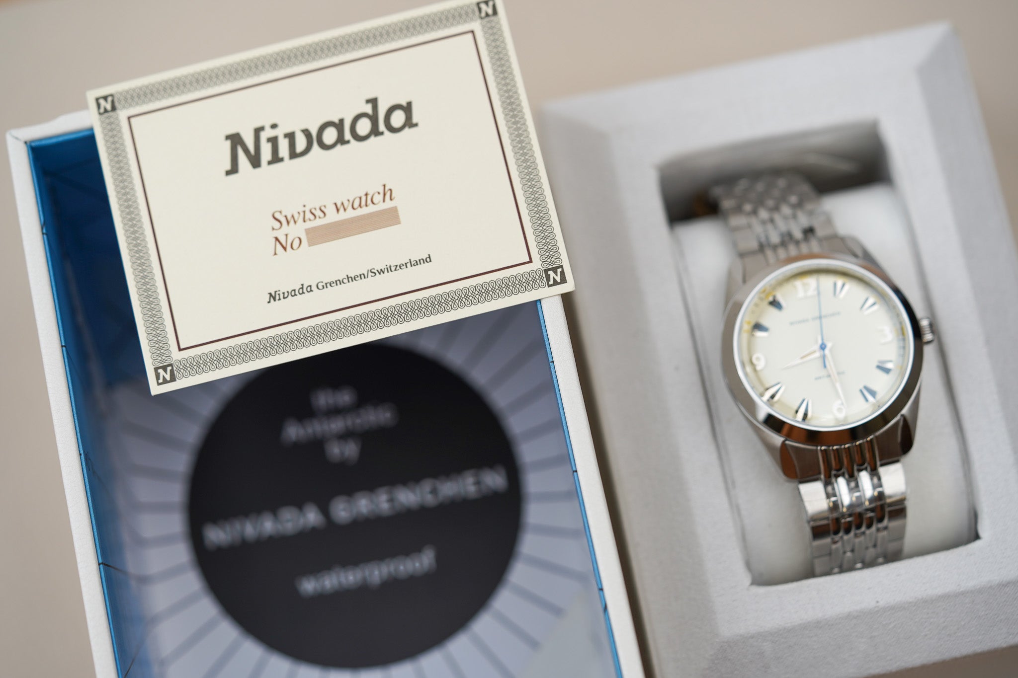 Nivada Grenchen Antarctic 38mm Eggshell Beige Luminova 32080A04