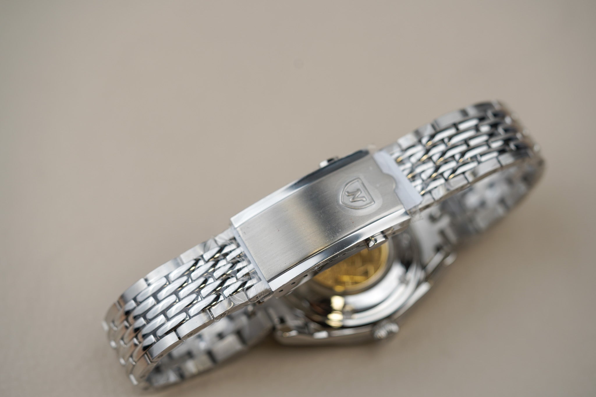 Nivada Grenchen Antarctic 38mm Eggshell Beige Luminova 32080A04