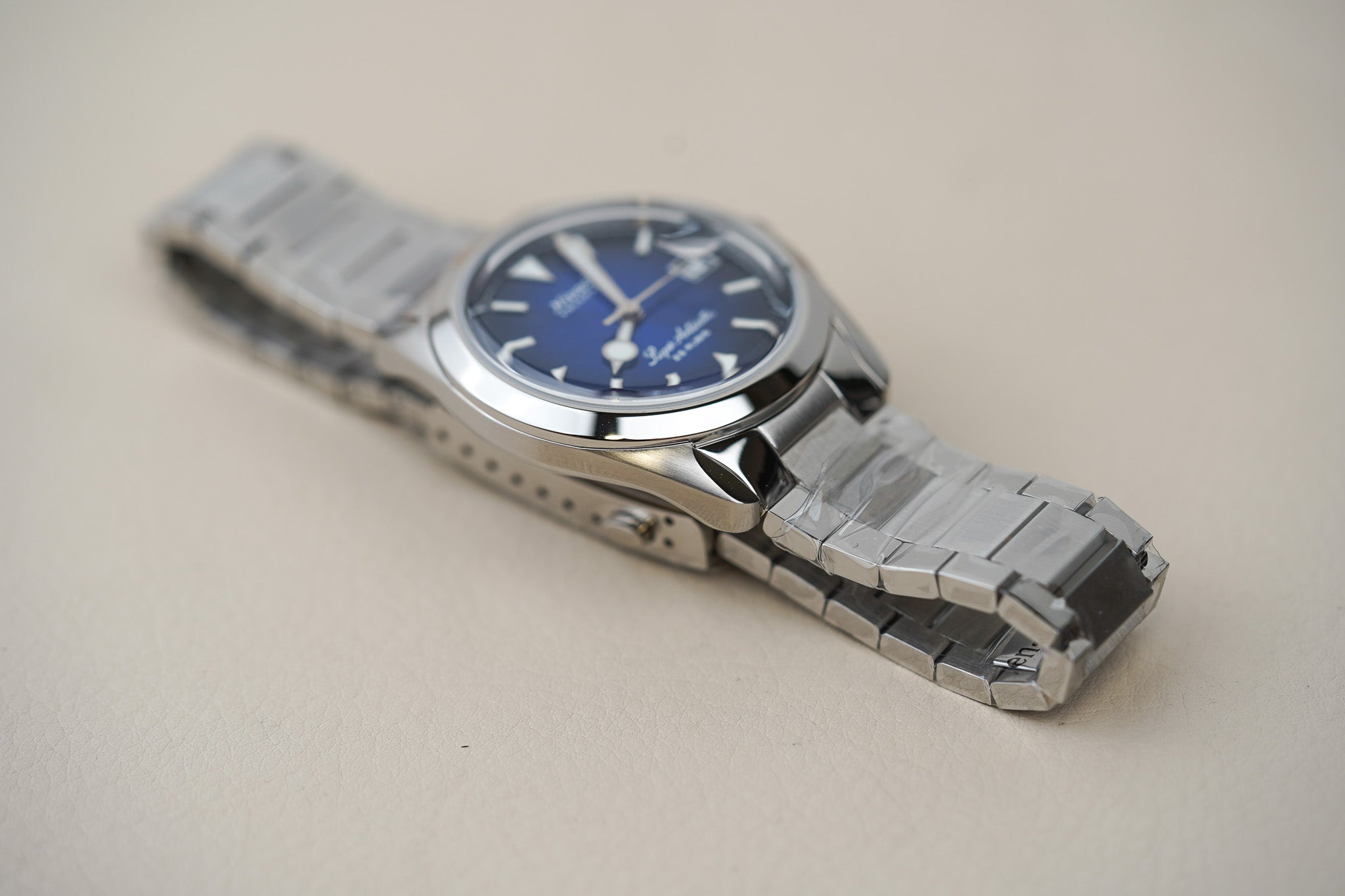 Nivada Grenchen Antarctic Blue Date 38mm 32076A20 Flat Link