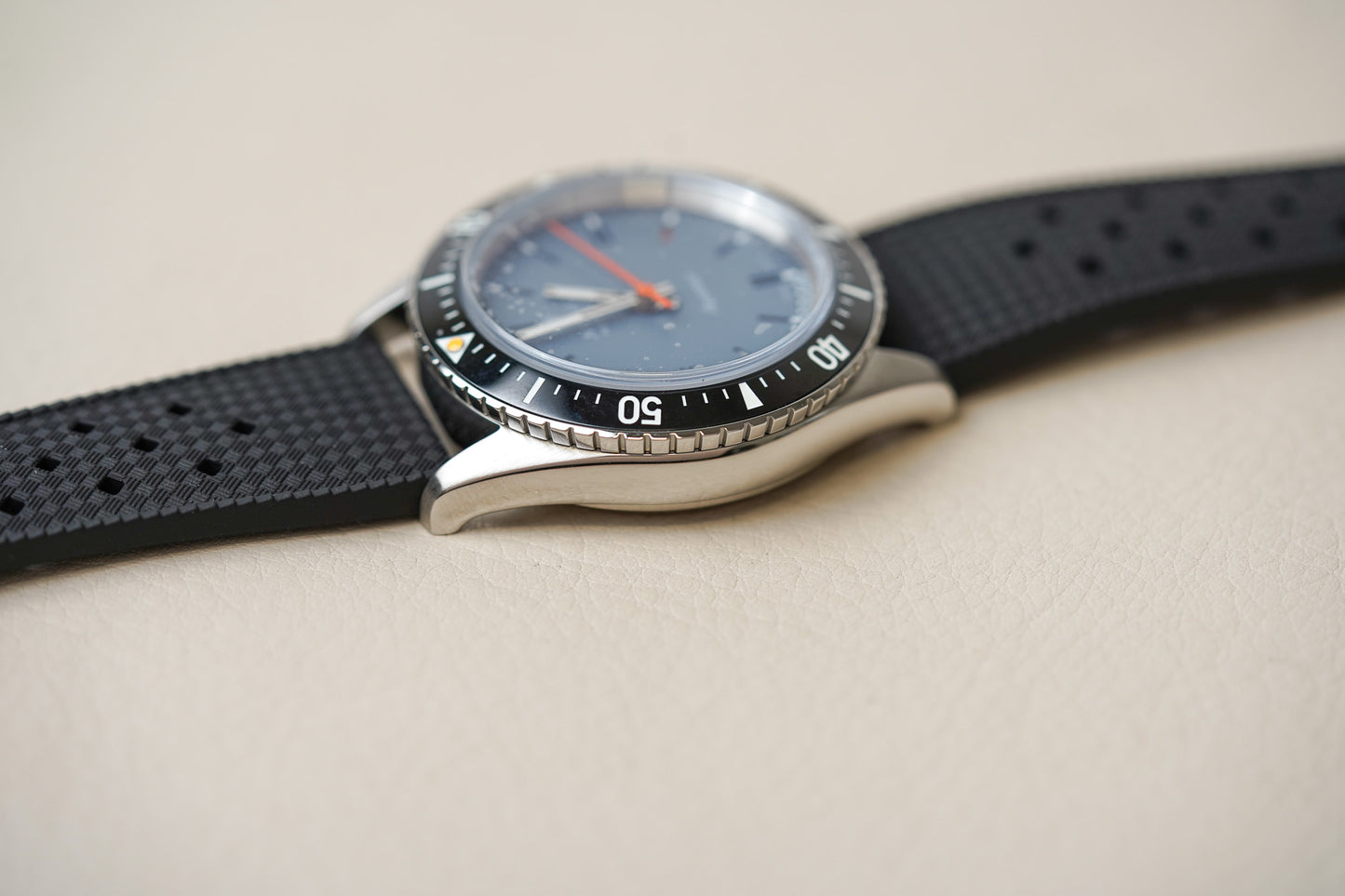 Nivada Grenchen Aquamar Grey 32077A01