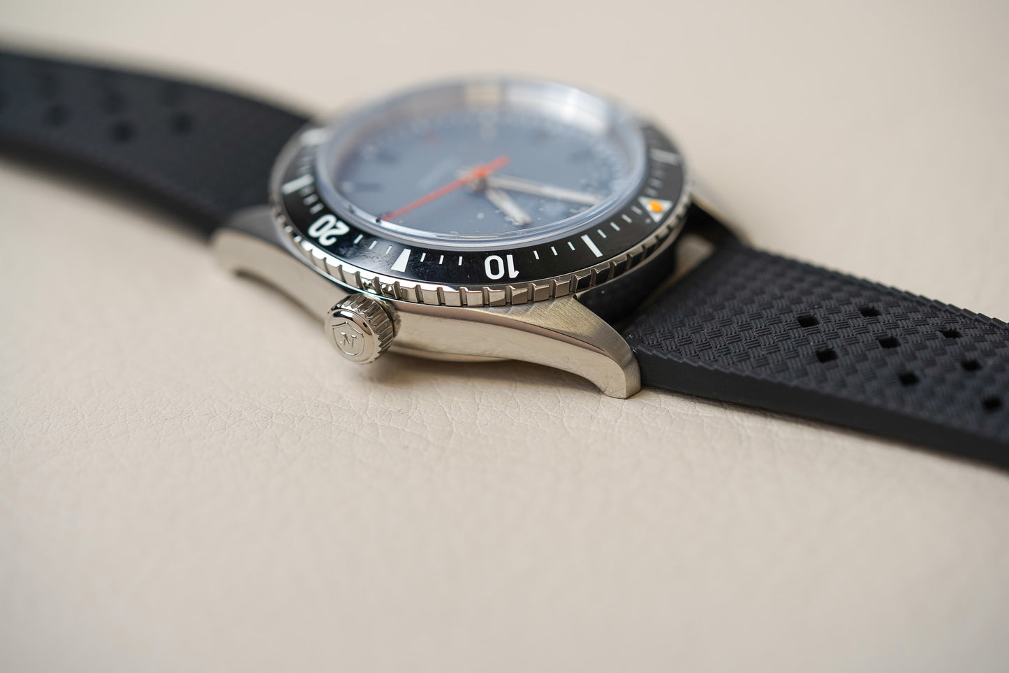 Nivada Grenchen Aquamar Grey 32077A01