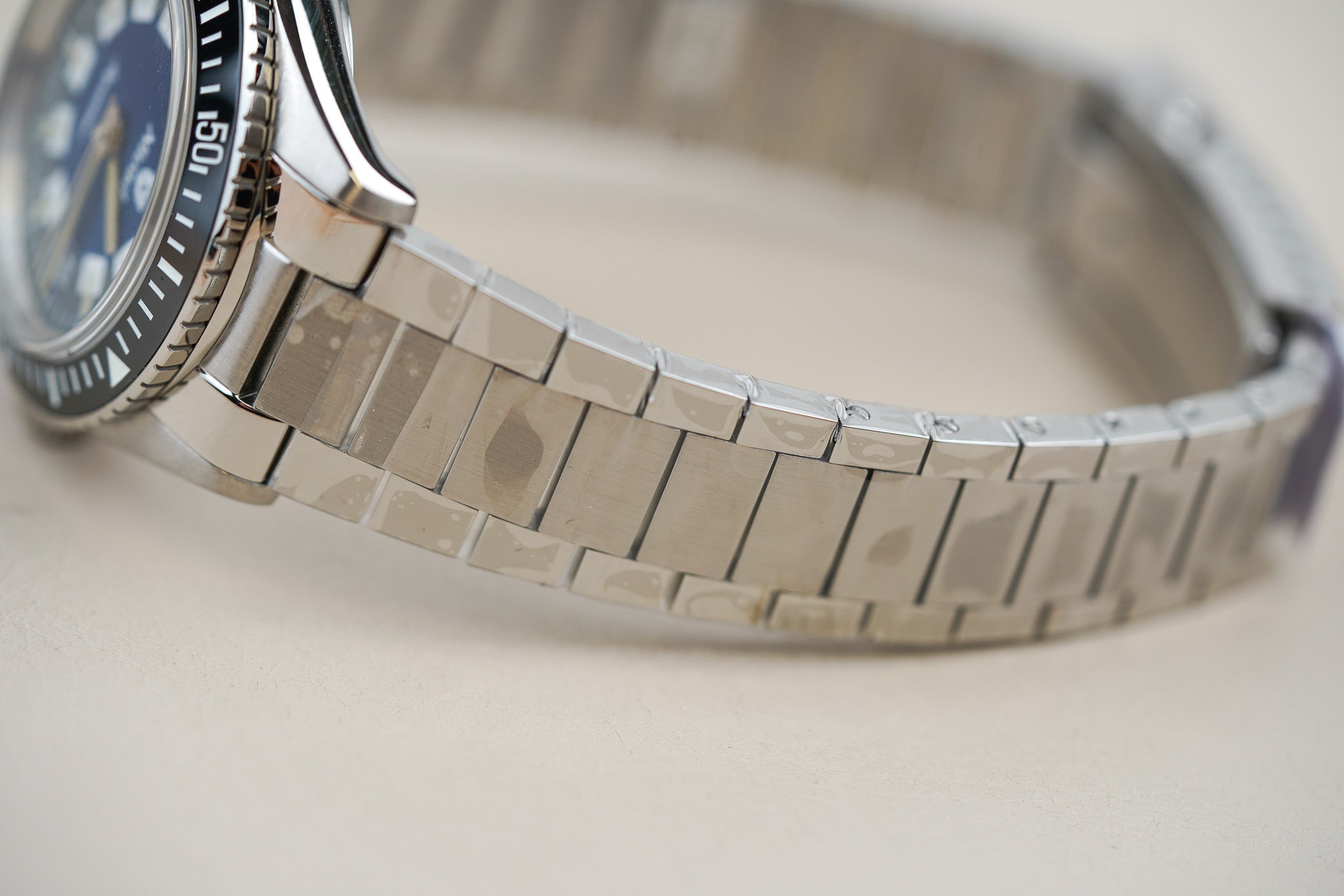 Nivada Grenchen Aquamar Vintage Flat Link 32062A20