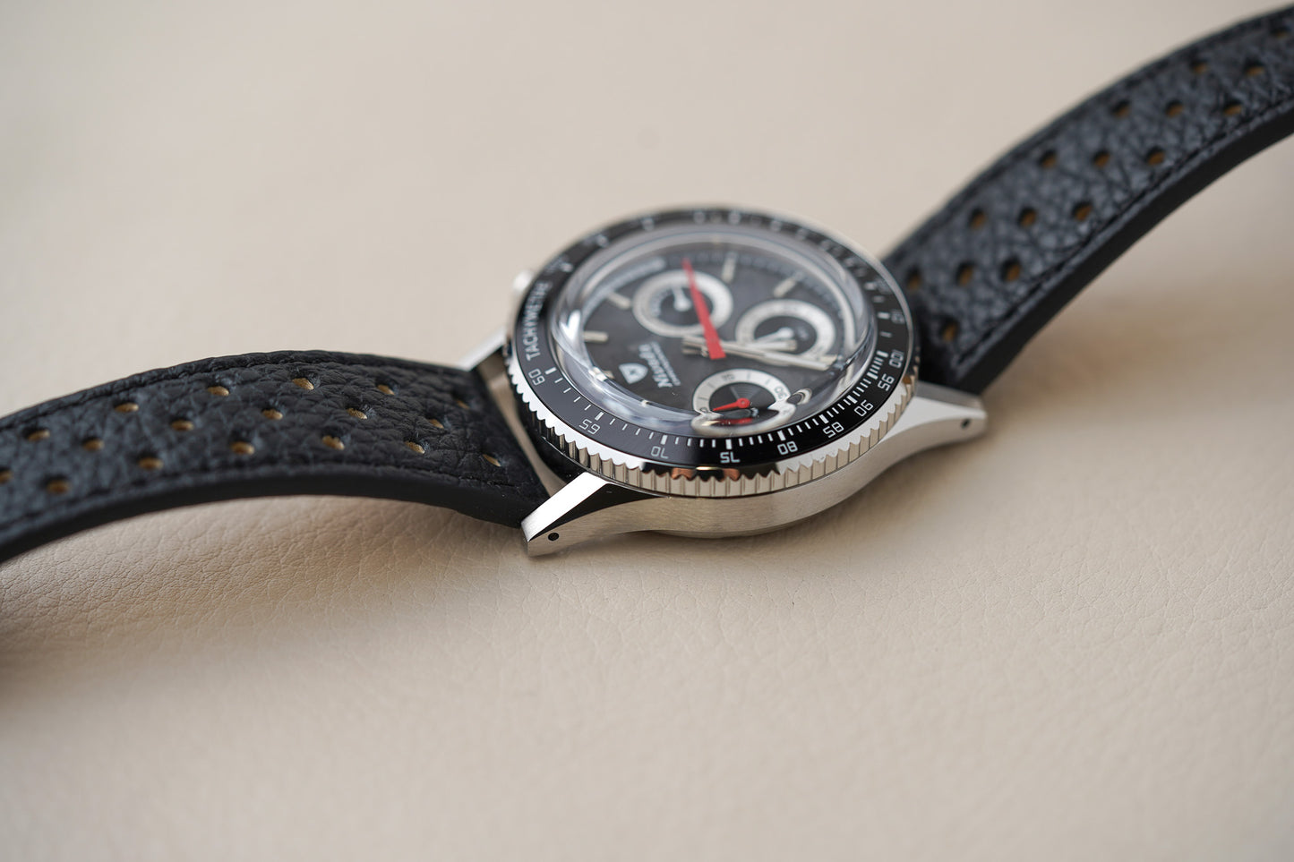 Nivada Grenchen Chronoking MecaQuartz Racing Black INTER BEZEL 87048Q10