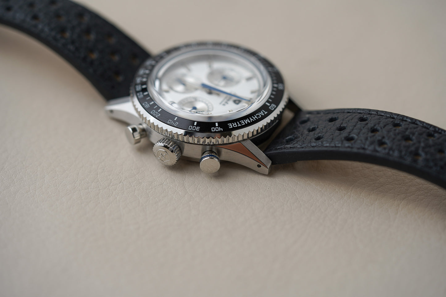 Nivada Grenchen Chronoking MecaQuartz Racing Silver INTER BEZEL 87046Q10