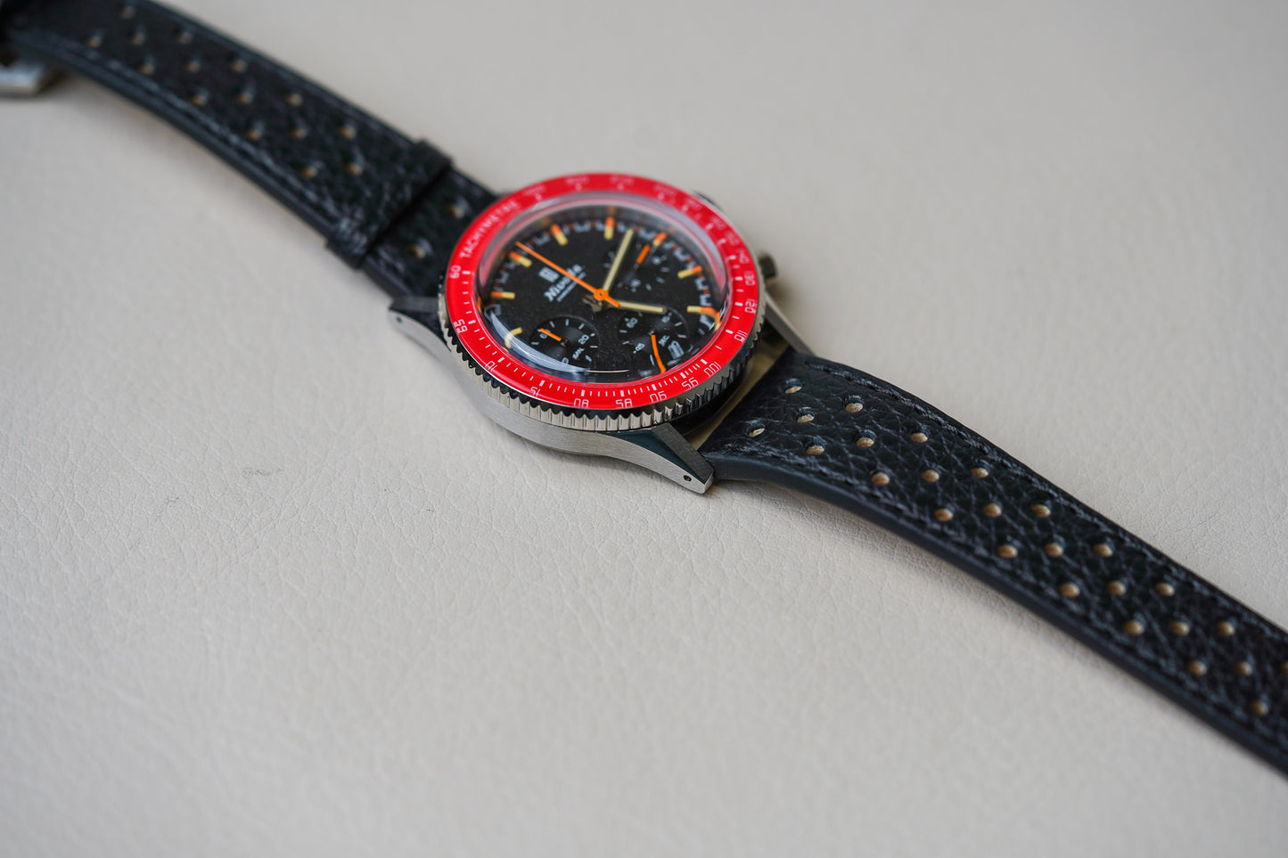 Nivada Grenchen Chronoking MecaQuartz Tachymeter INTER BEZEL 87040Q10