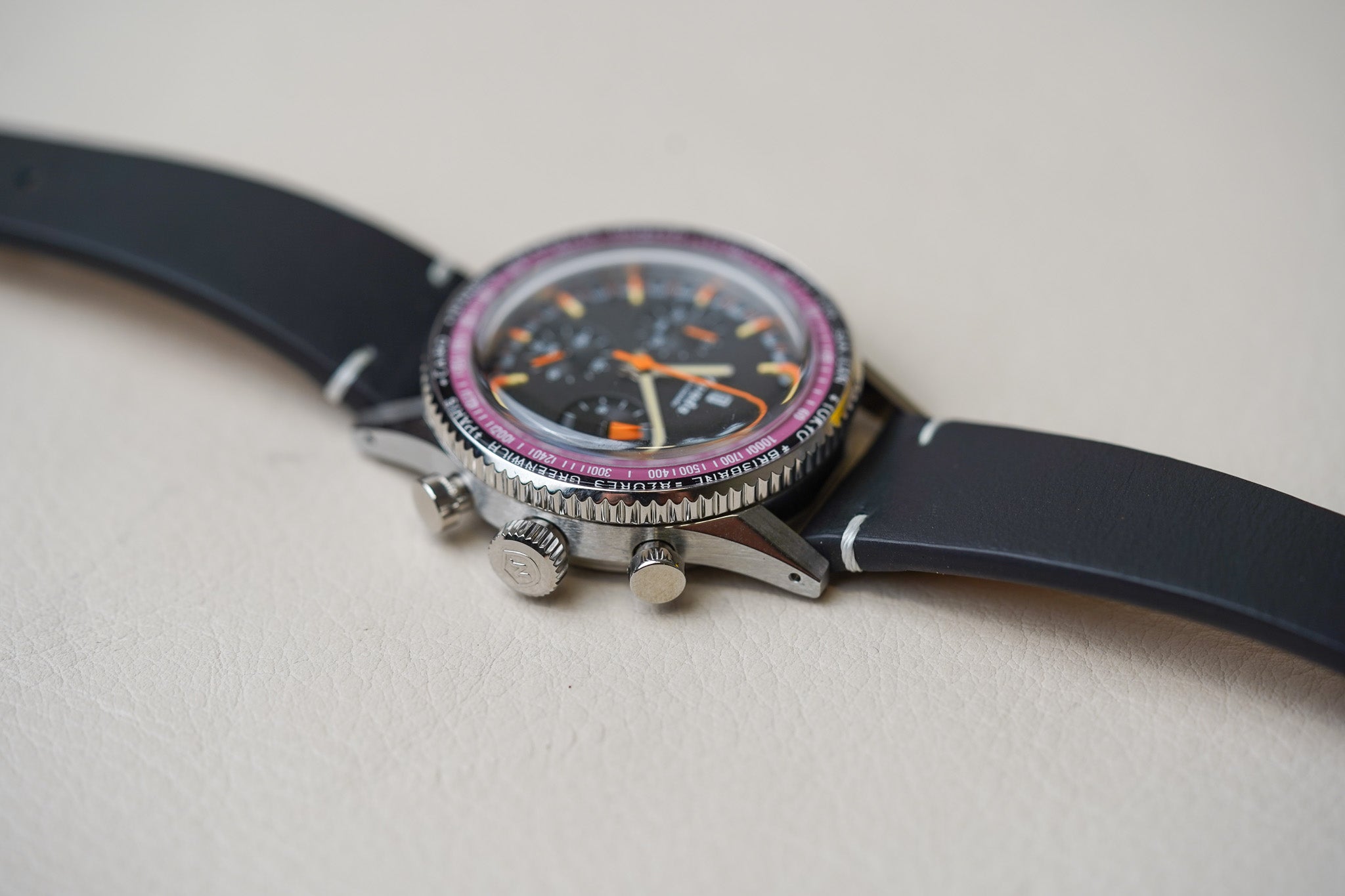 Nivada Grenchen Chronoking MecaQuartz Tachymeter INTER BEZEL 87042Q15