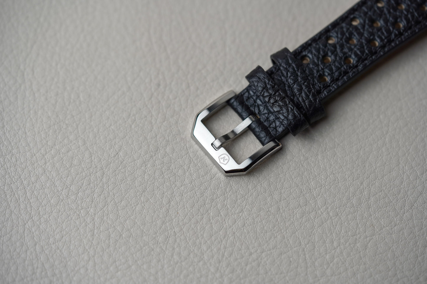 Nivada Grenchen Chronomaster Broad Arrow Tropical Black Racing Strap 85007M10LC