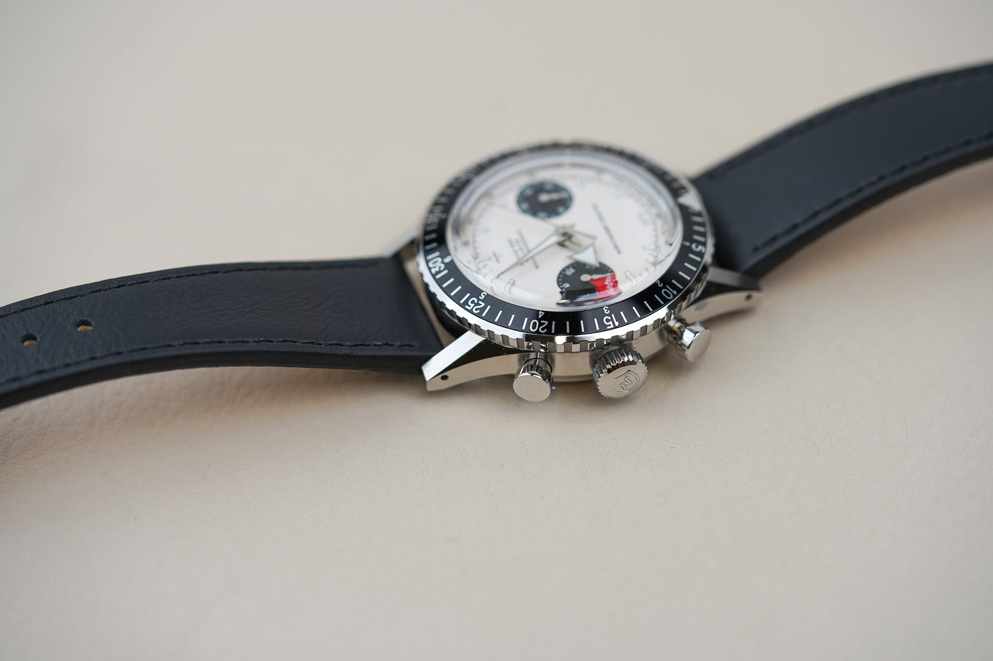 Nivada Grenchen Chronomaster White Panda Inter.Bezel 86010WM03LC