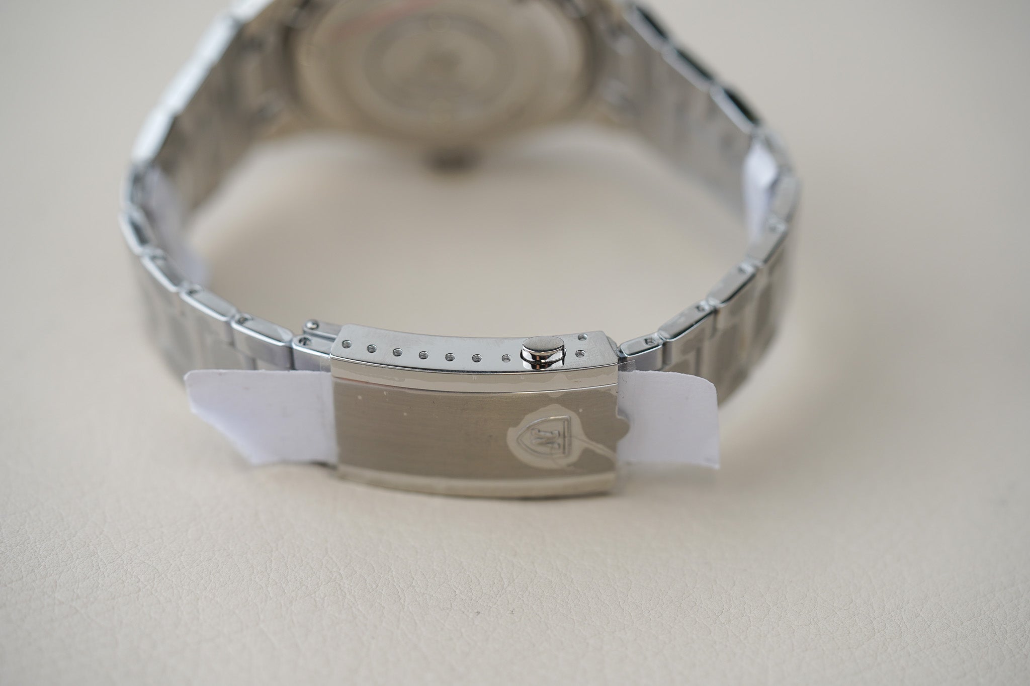 Nivada Grenchen F77 41mm Meteorite Dial No Date 68041A77C Steel