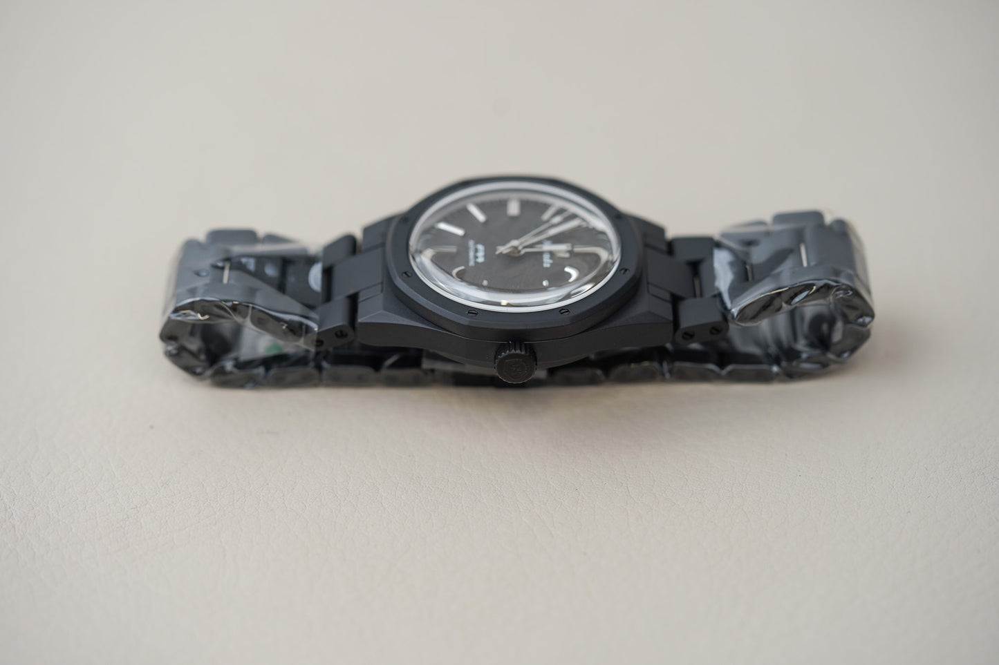 Nivada Grenchen F77 Black Ceramic Meteorite Dial 68020A77