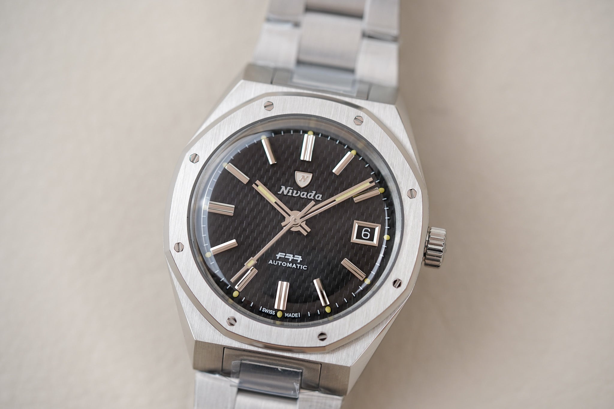 Nivada Grenchen F77 MK2 SST Beige Lume Black With Date Dial 69010A77