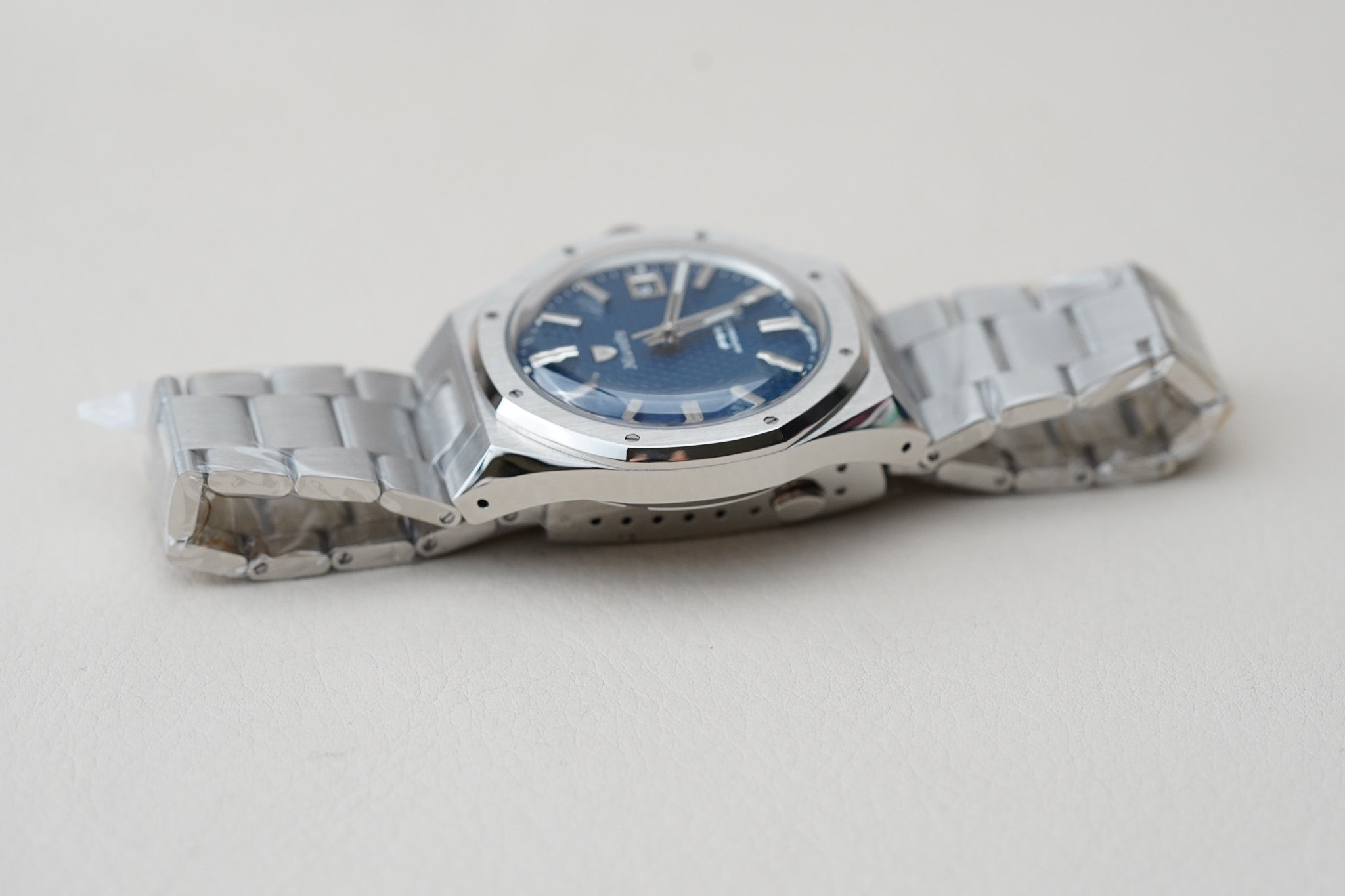Nivada Grenchen F77 MK2 SST Blue Dial Date 69013A77