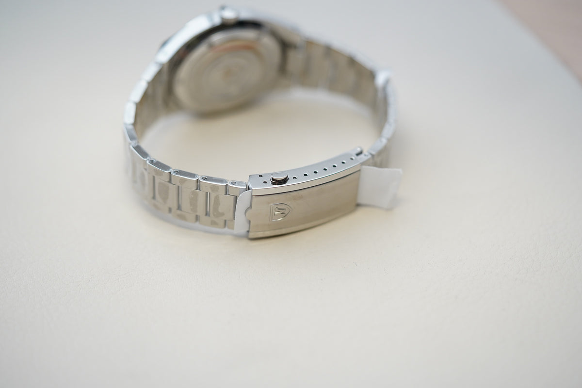 Nivada Grenchen F77 MK2 SST Blue Dial No Date 68045A77