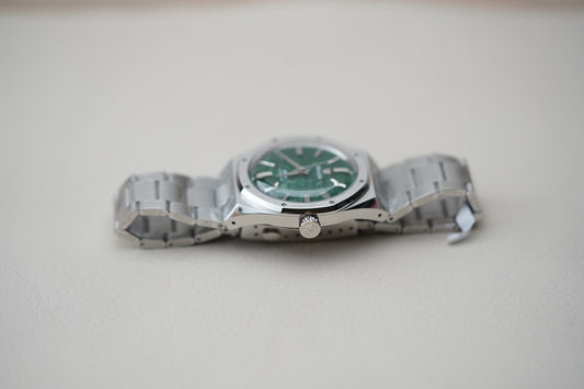 Nivada Grenchen F77 MK2 Green Aventurine Dial 68053A77