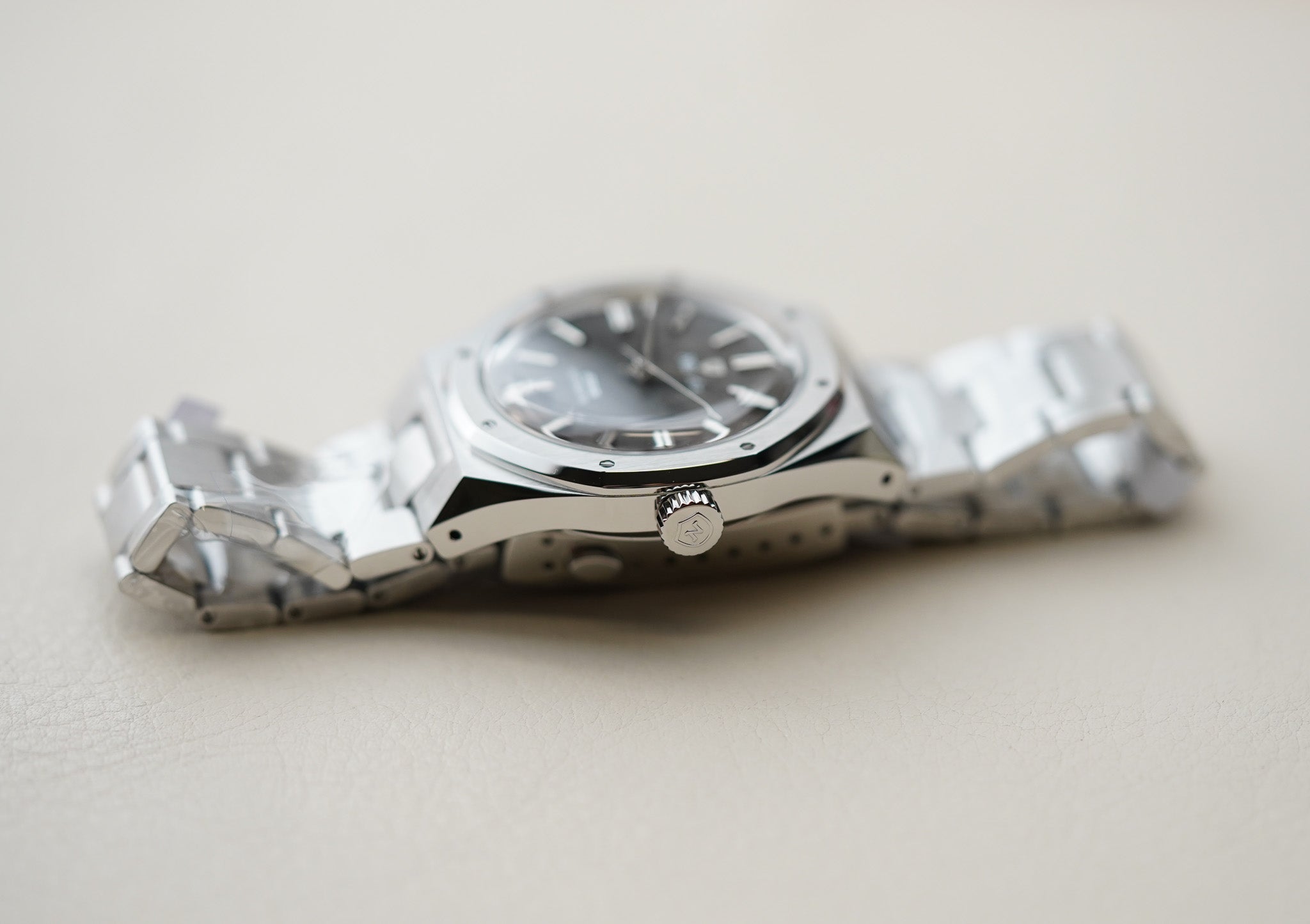 Nivada Grenchen F77 MK2 SST Meteorite 38mm 68049A77 – Belmont Watches