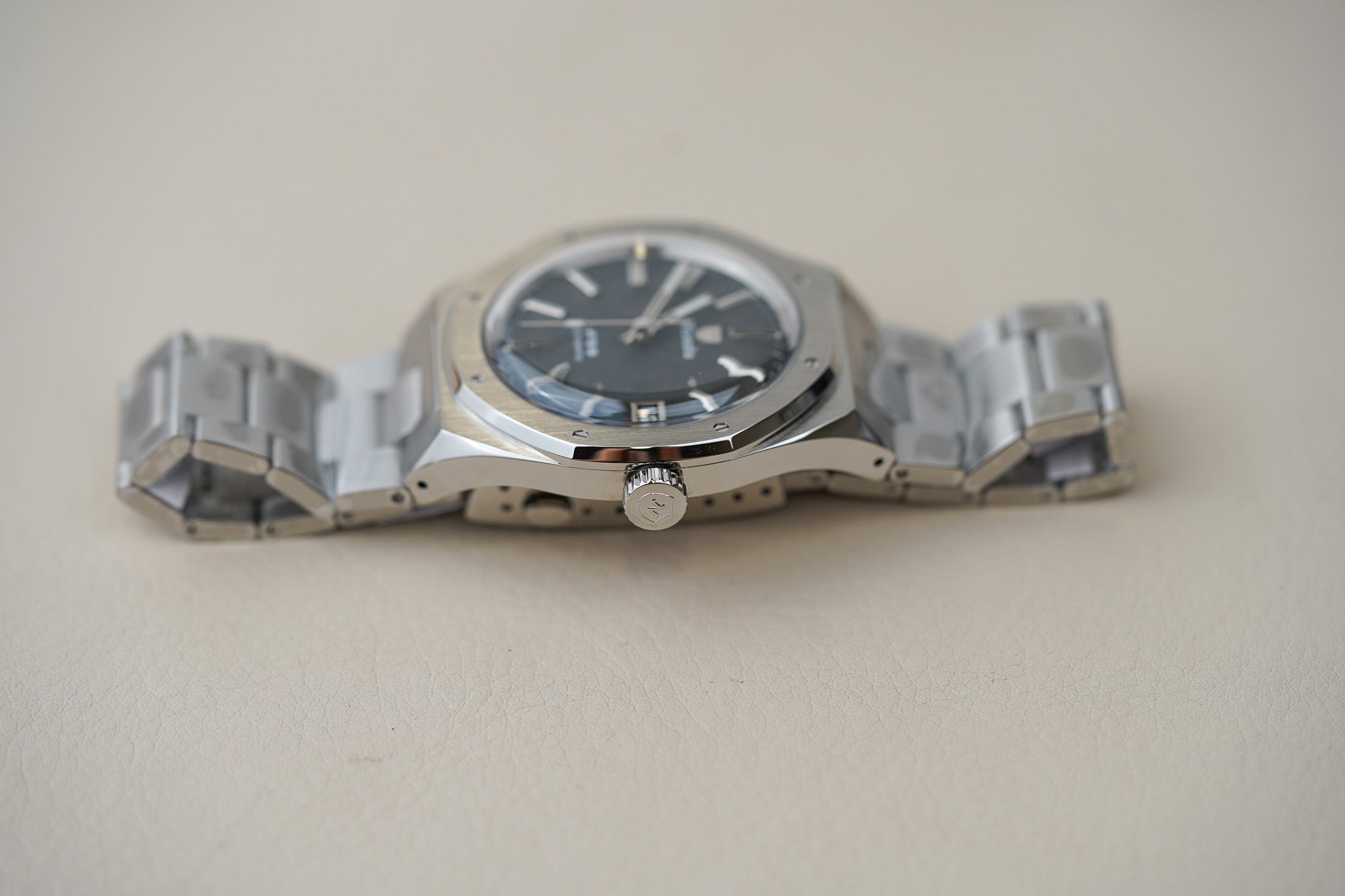 Nivada Grenchen F77 Steel 41mm Meteorite Dial 69041A77C