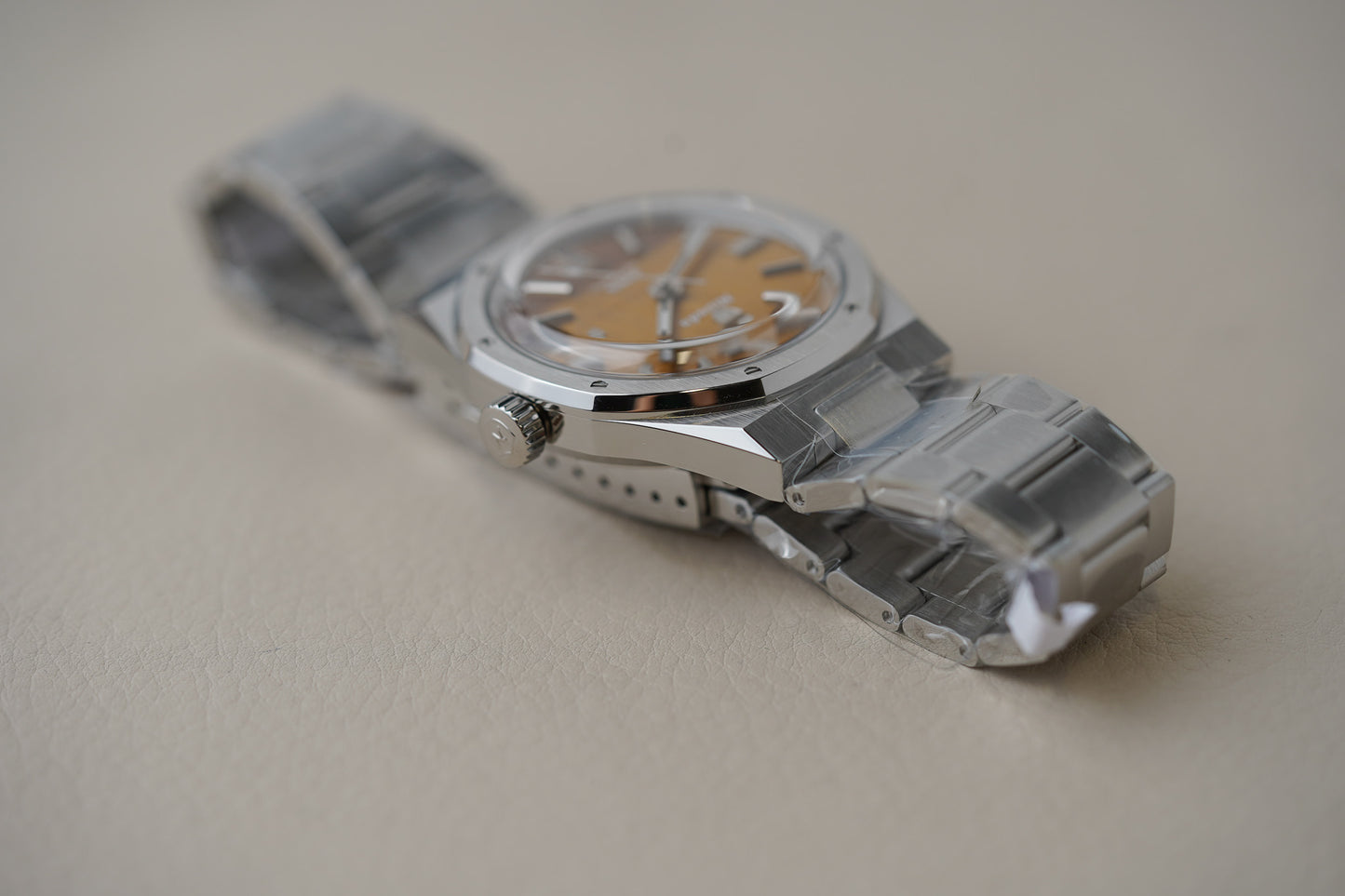 Nivada Grenchen F77 Tiger Eye MK1 Steel 68032A77