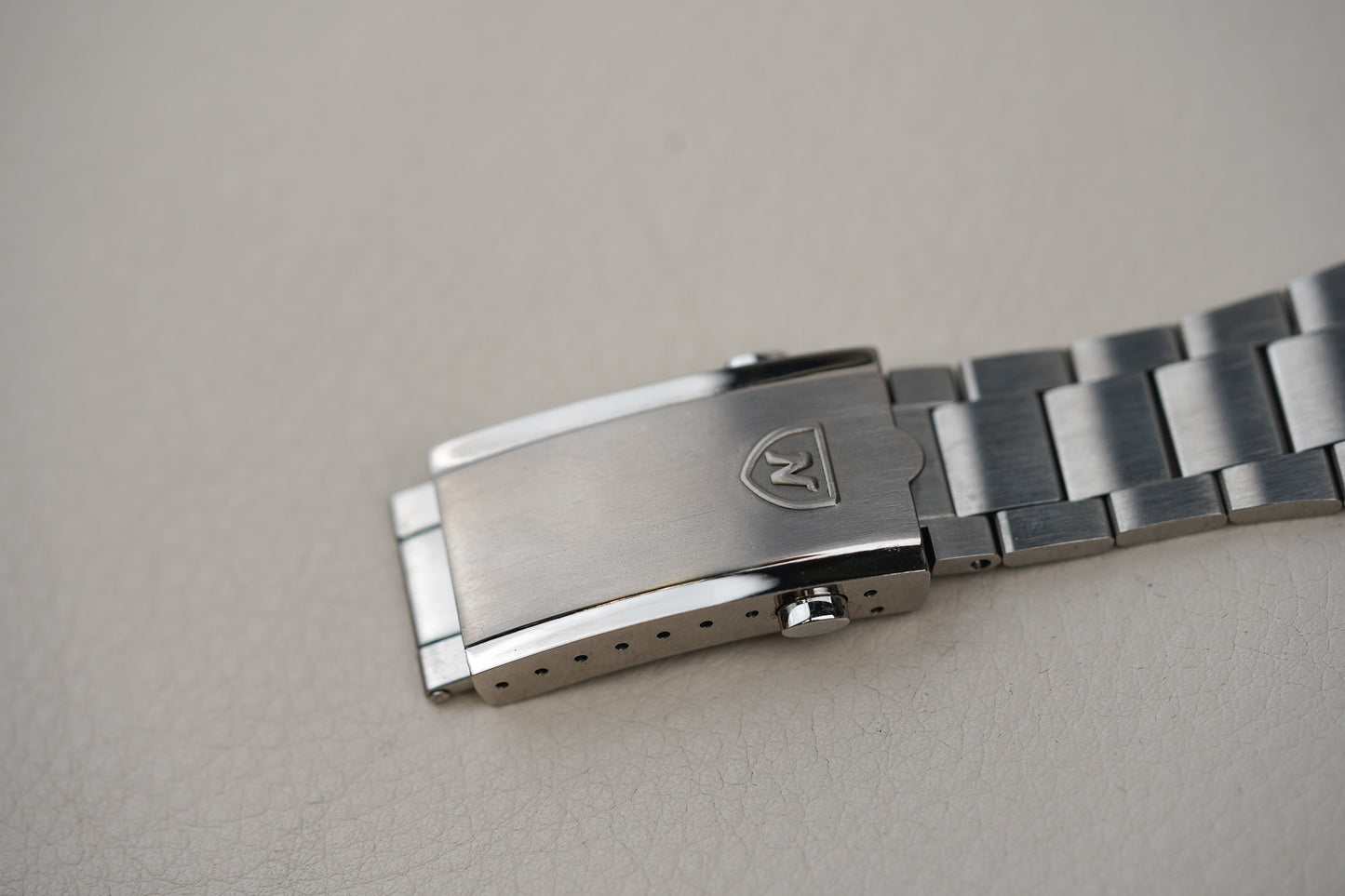 Nivada Grenchen F77 Titanium Anthracite MK1 68006A77