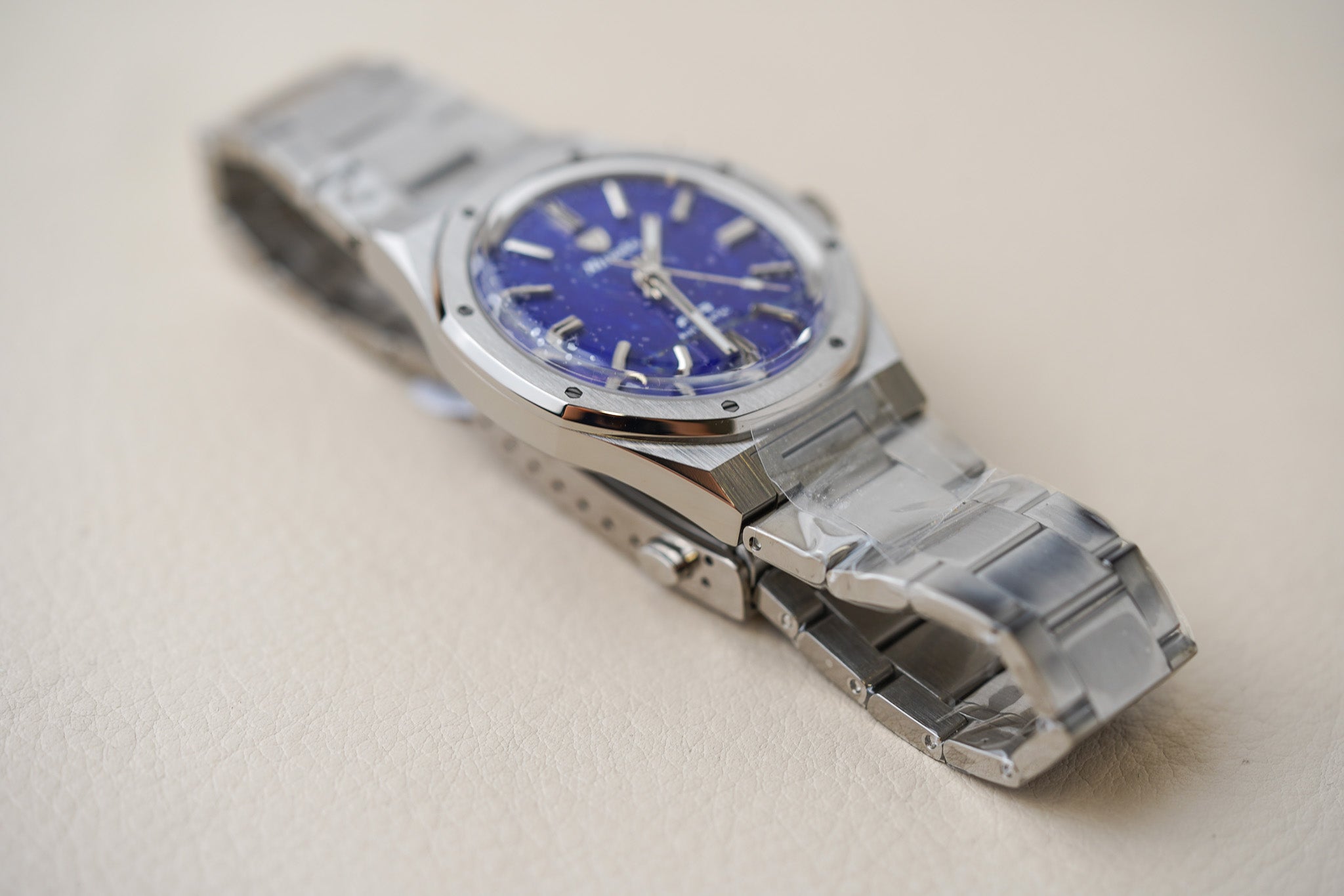 Nivada Grenchen F77 Titanium Lapis Lazuli 68017A77