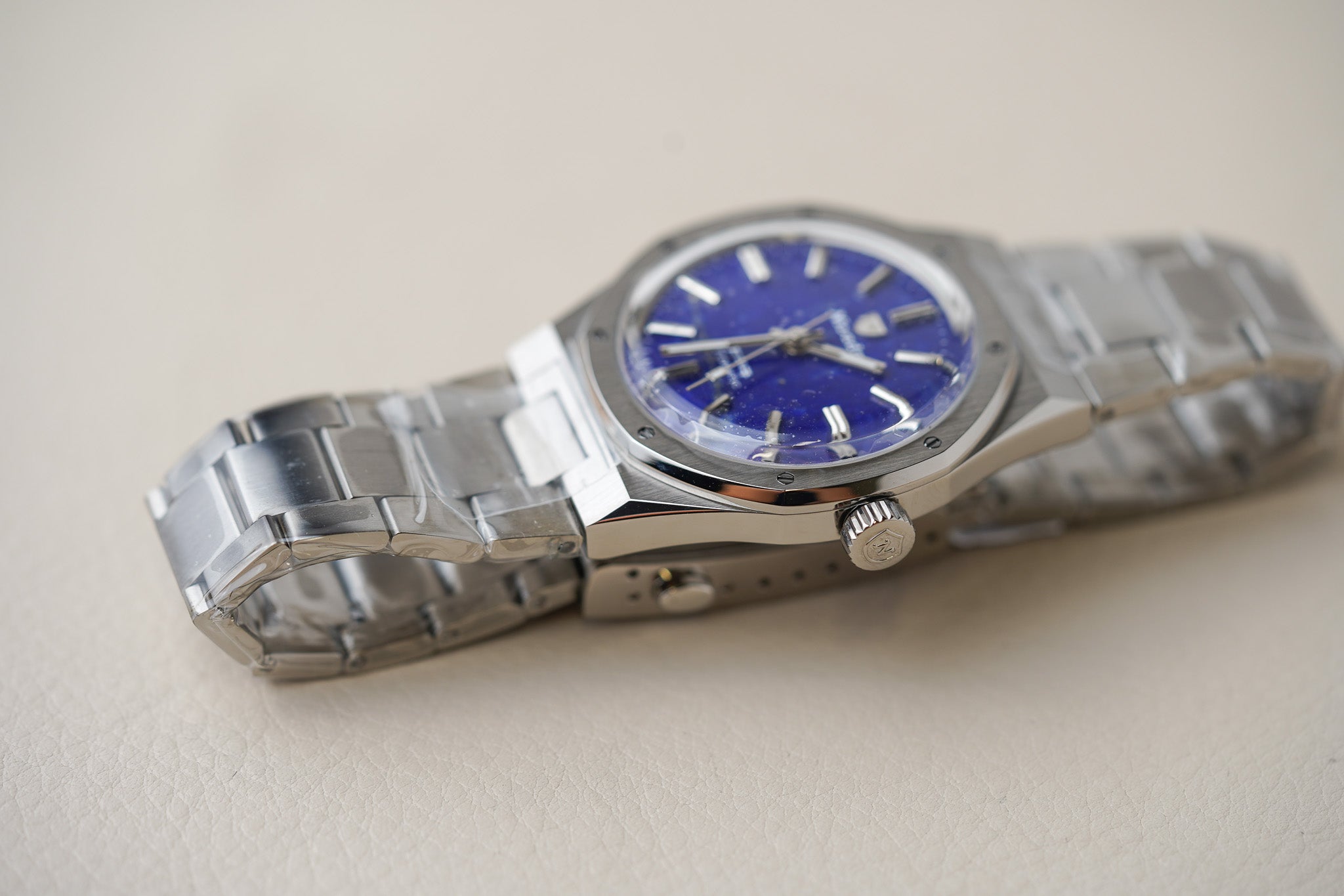 Nivada Grenchen F77 Titanium Lapis Lazuli 68017A77
