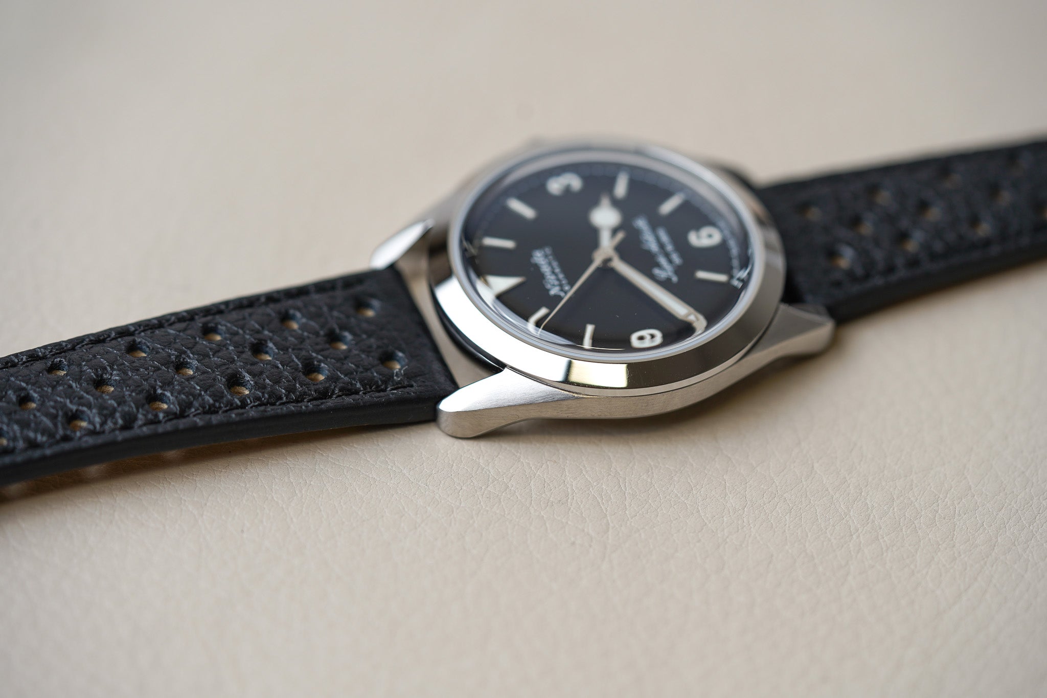 Nivada Grenchen Super Antarctic 3.6.9 Black No Vintage Effect White Lume 32039A10