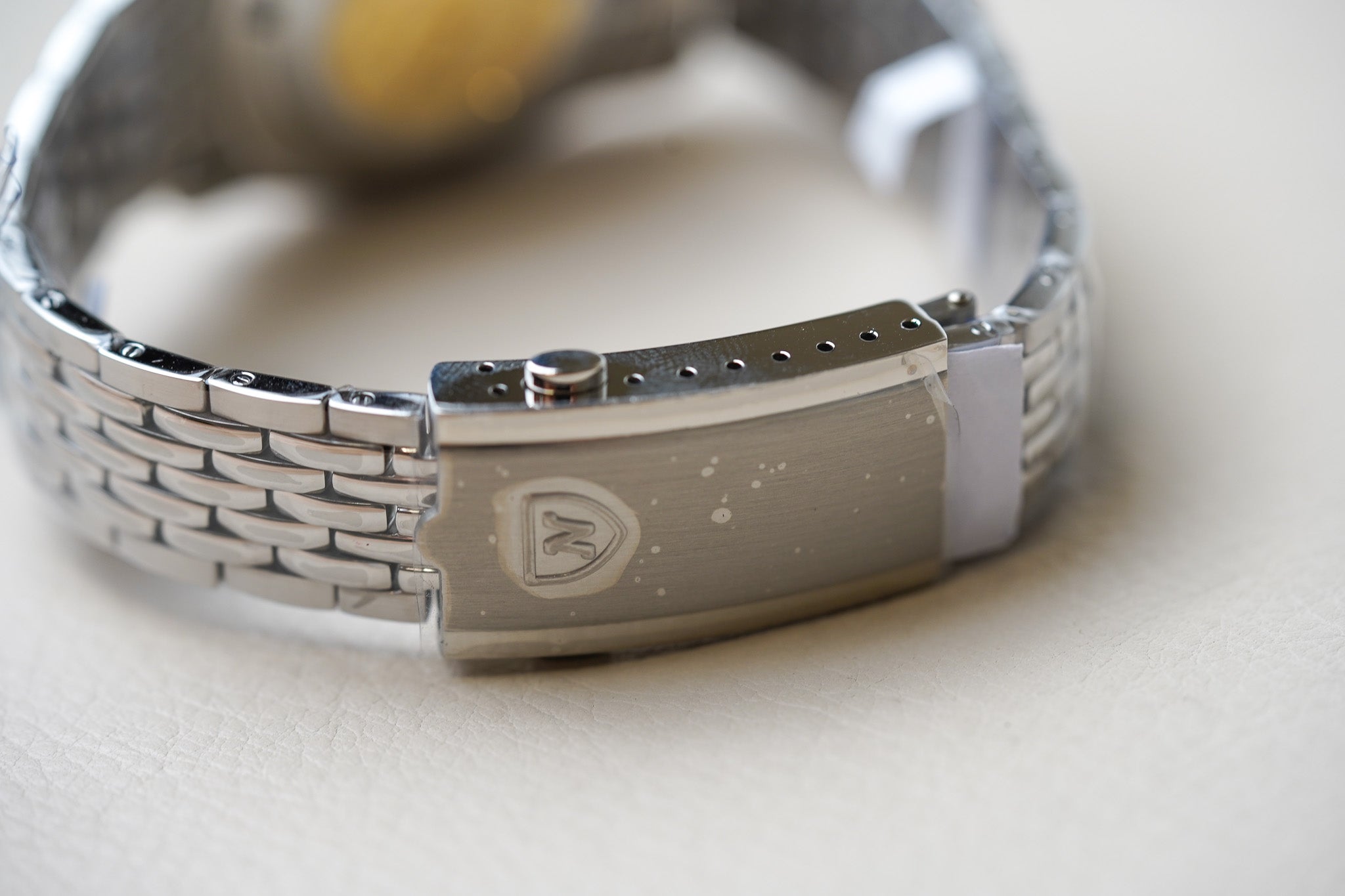 Nivada Grenchen Super Antarctic White BOR 32065A04