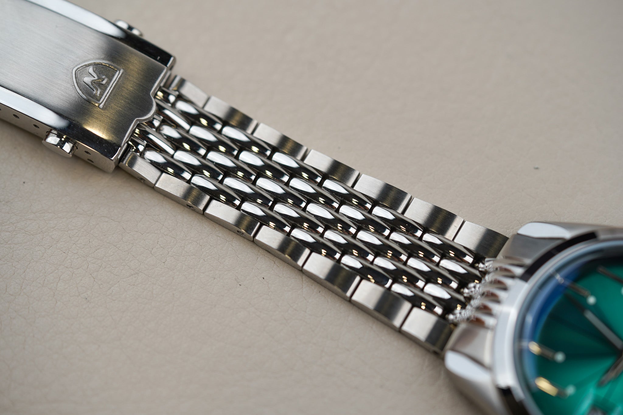 Nivada Grenchen x Ocarat Antarctic Spider Green 114438