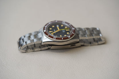Nomadic Crimson Dawn Marai 401 Dive Watch 4014000CD