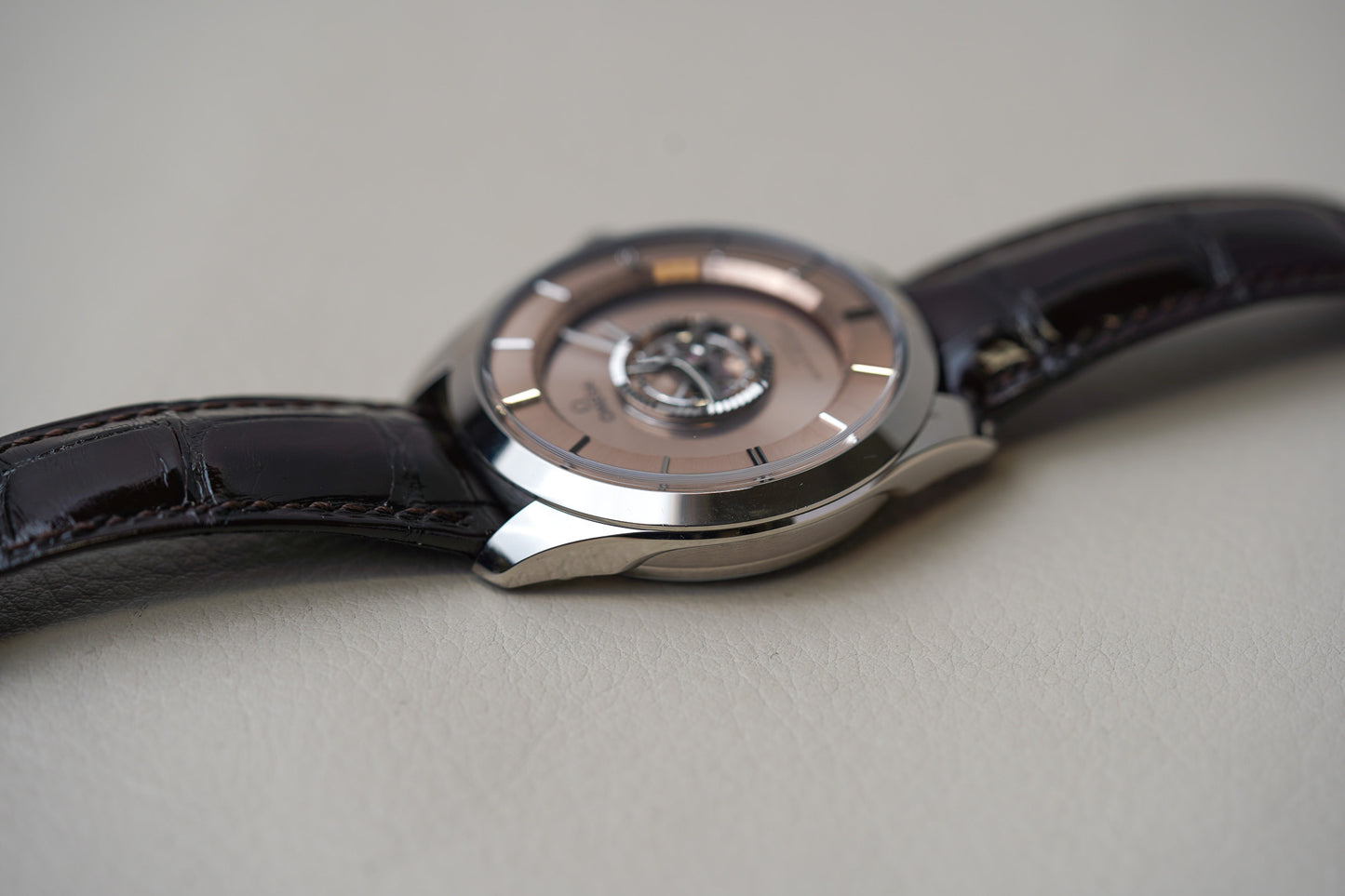Omega De Ville Tourbillon Canopus Gold 529.53.43.22.99.001