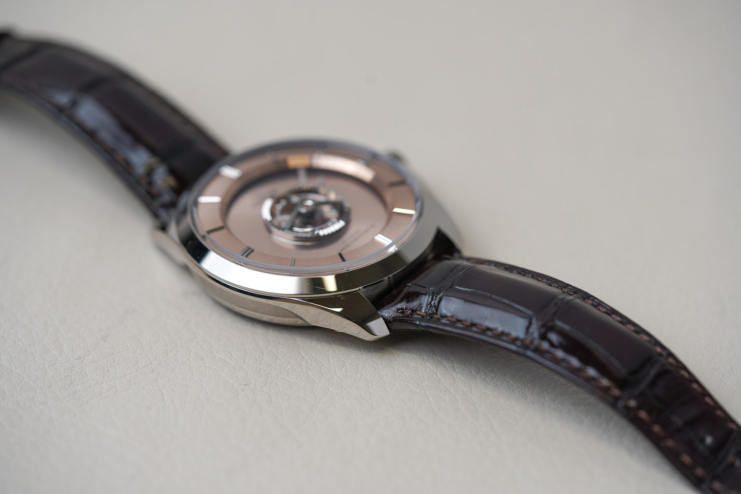 Omega De Ville Tourbillon Canopus Gold 529.53.43.22.99.001