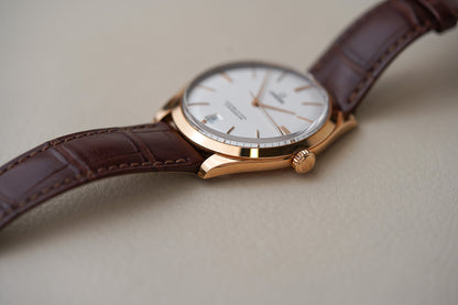 Omega De Ville Tresor Sedna Gold 432.53.40.21.02.002