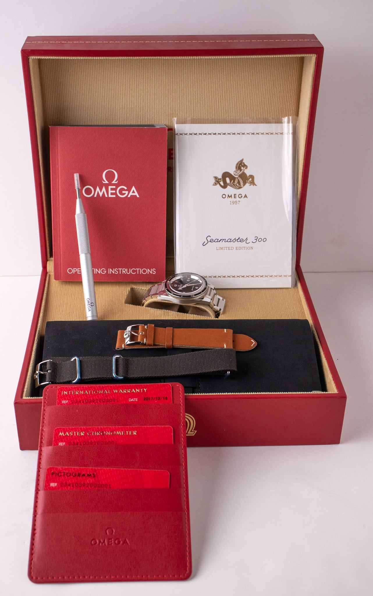 Omega Seamaster 300 1957 Trilogy 234.10.39.20.01.001