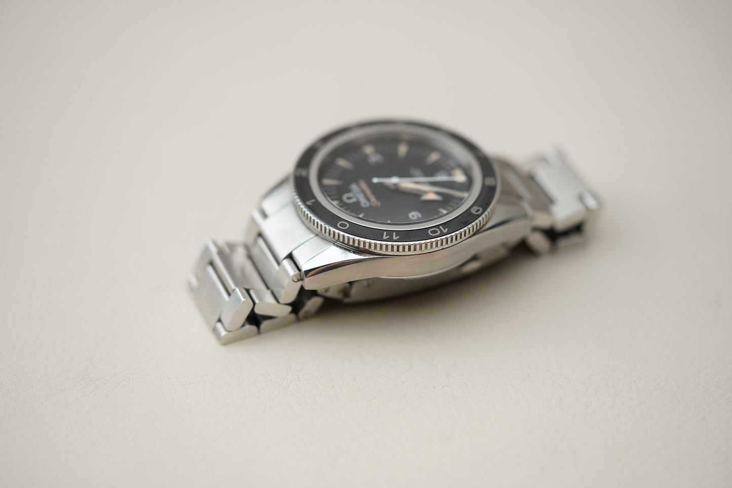 Omega Seamaster 300 James Bond 007 Spectre 233.32.41.21.01.001