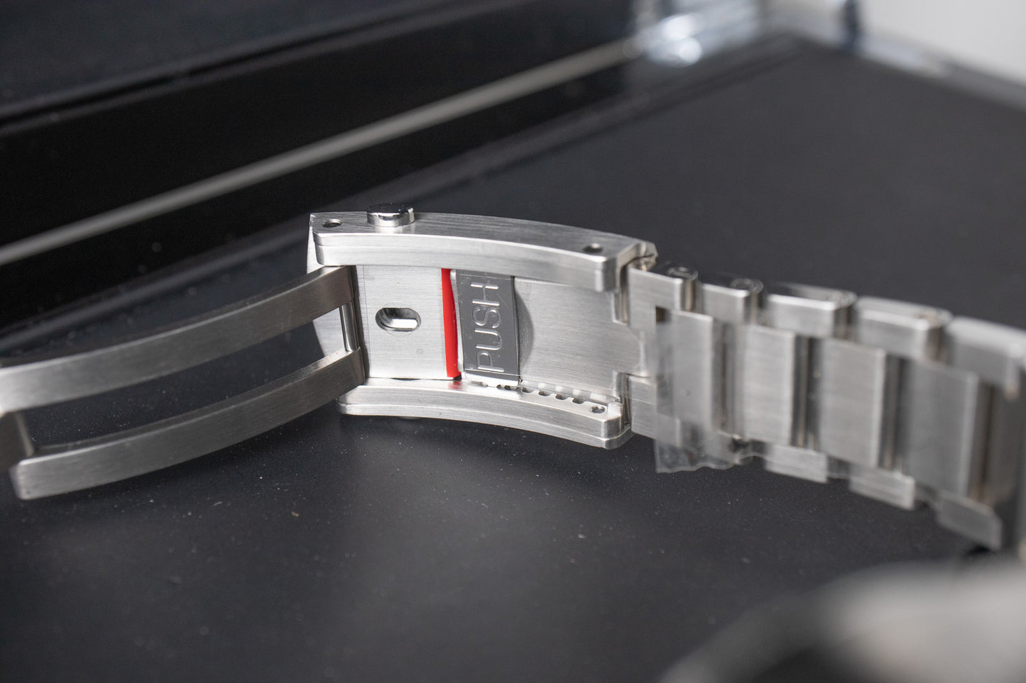 Omega Seamaster 300 James Bond SPECTRE 233.32.41.21.01.001