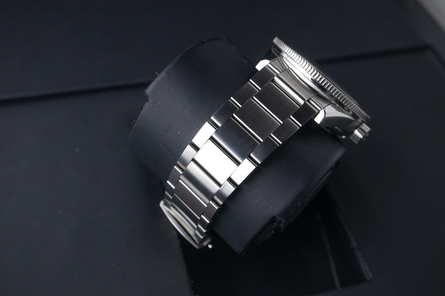 Omega Seamaster 300 James Bond SPECTRE 233.32.41.21.01.001