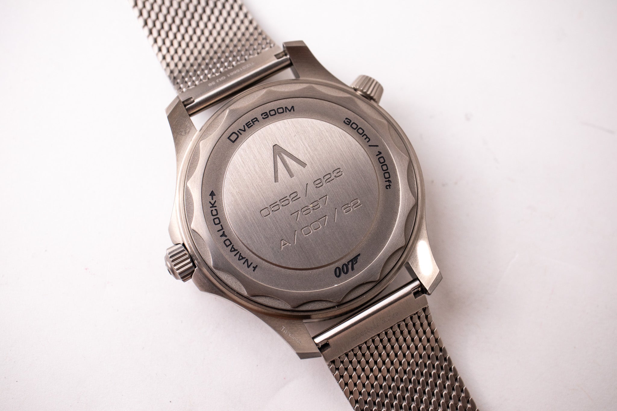 Omega Seamaster 300M 007 Titanium 210.90.42.20.01.001