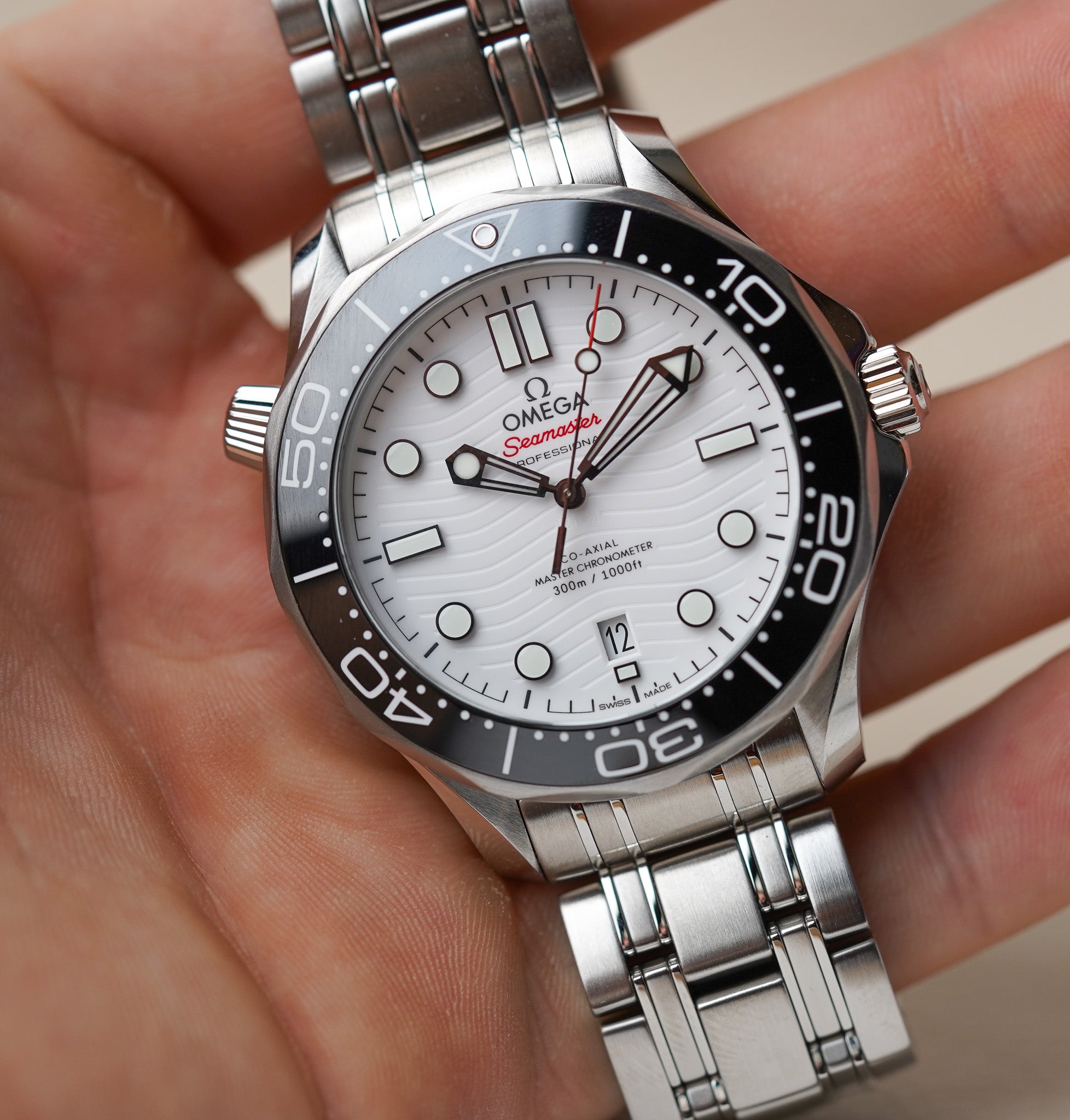 Omega Seamaster 300M 210.30.42.20.04.001 White Belmont Watches