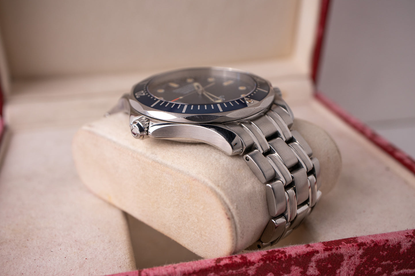 Omega Seamaster 300M 2531.80 James Bond "Tomorrow Never Dies"