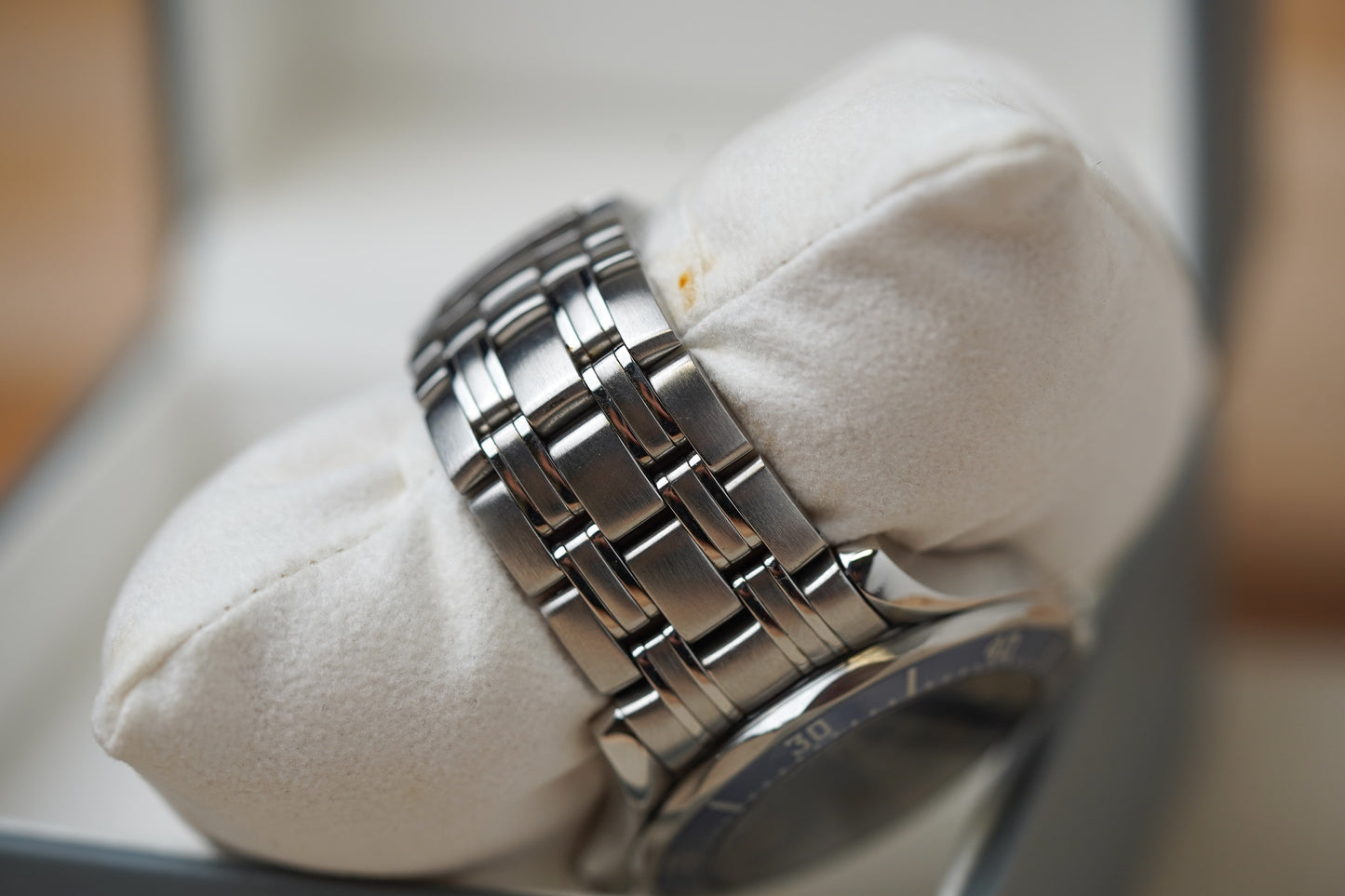 Omega Seamaster 300M 2531.80 James Bond "Tomorrow Never Dies"