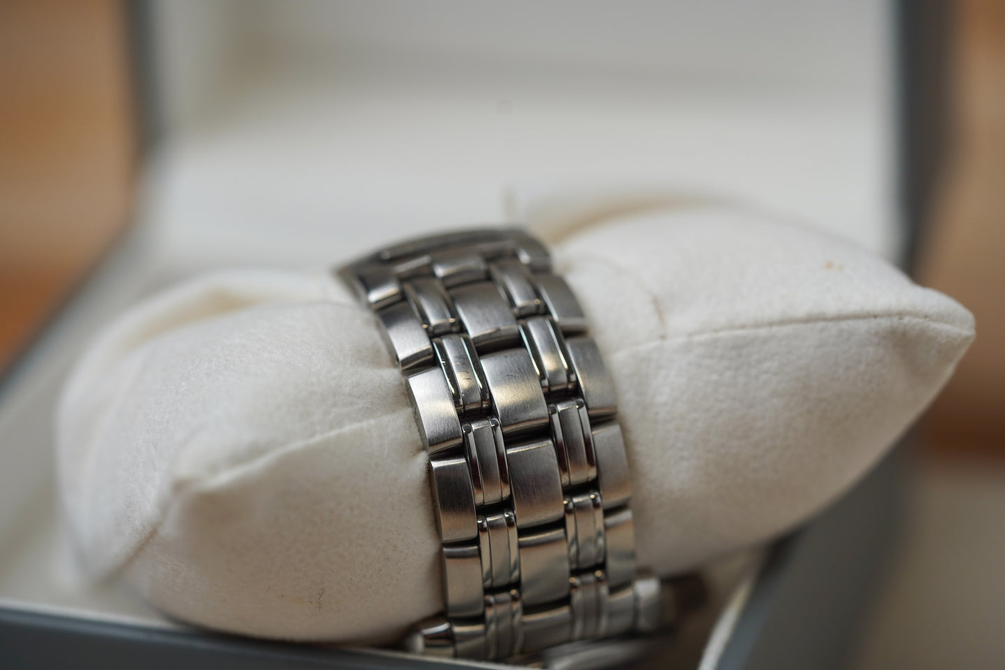 Omega Seamaster 300M 2531.80 James Bond "Tomorrow Never Dies"
