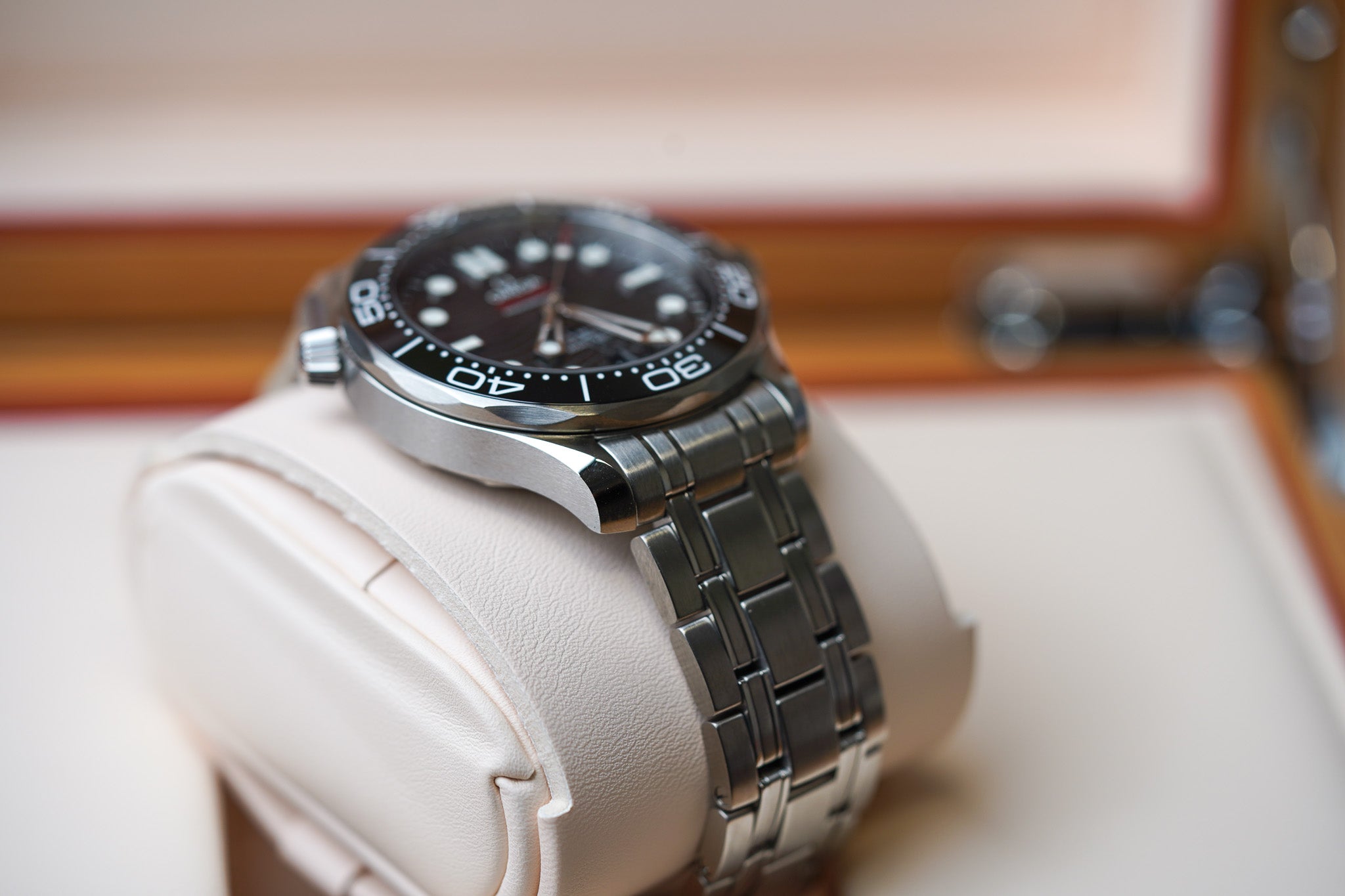 Omega Seamaster 300M Black 210.30.42.20.01.001