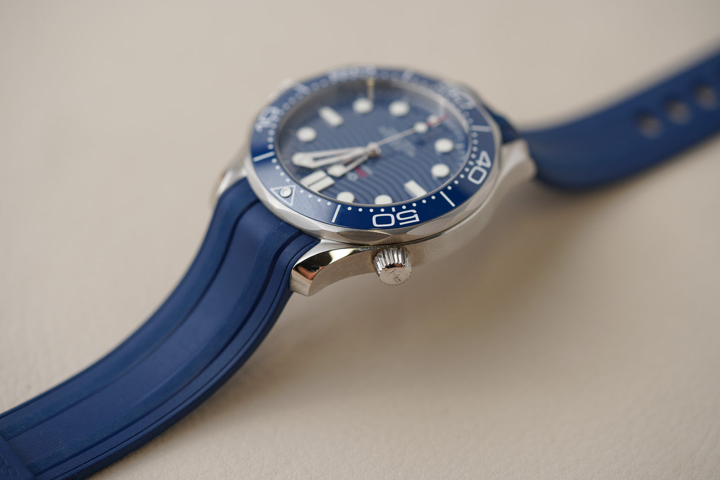 Omega Seamaster 300M Blue 210.32.42.20.03.001