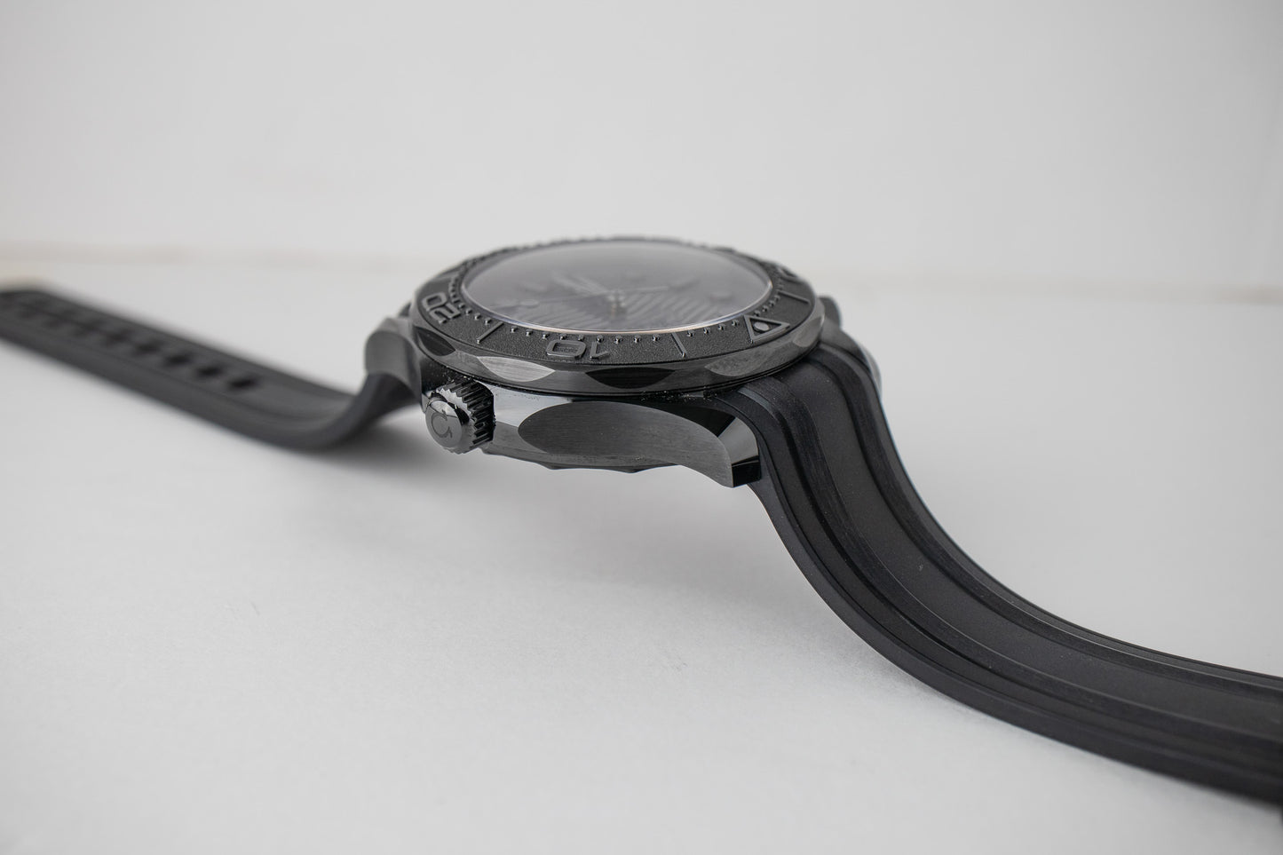 Omega Seamaster 300M Ceramic 210.92.44.20.01.003
